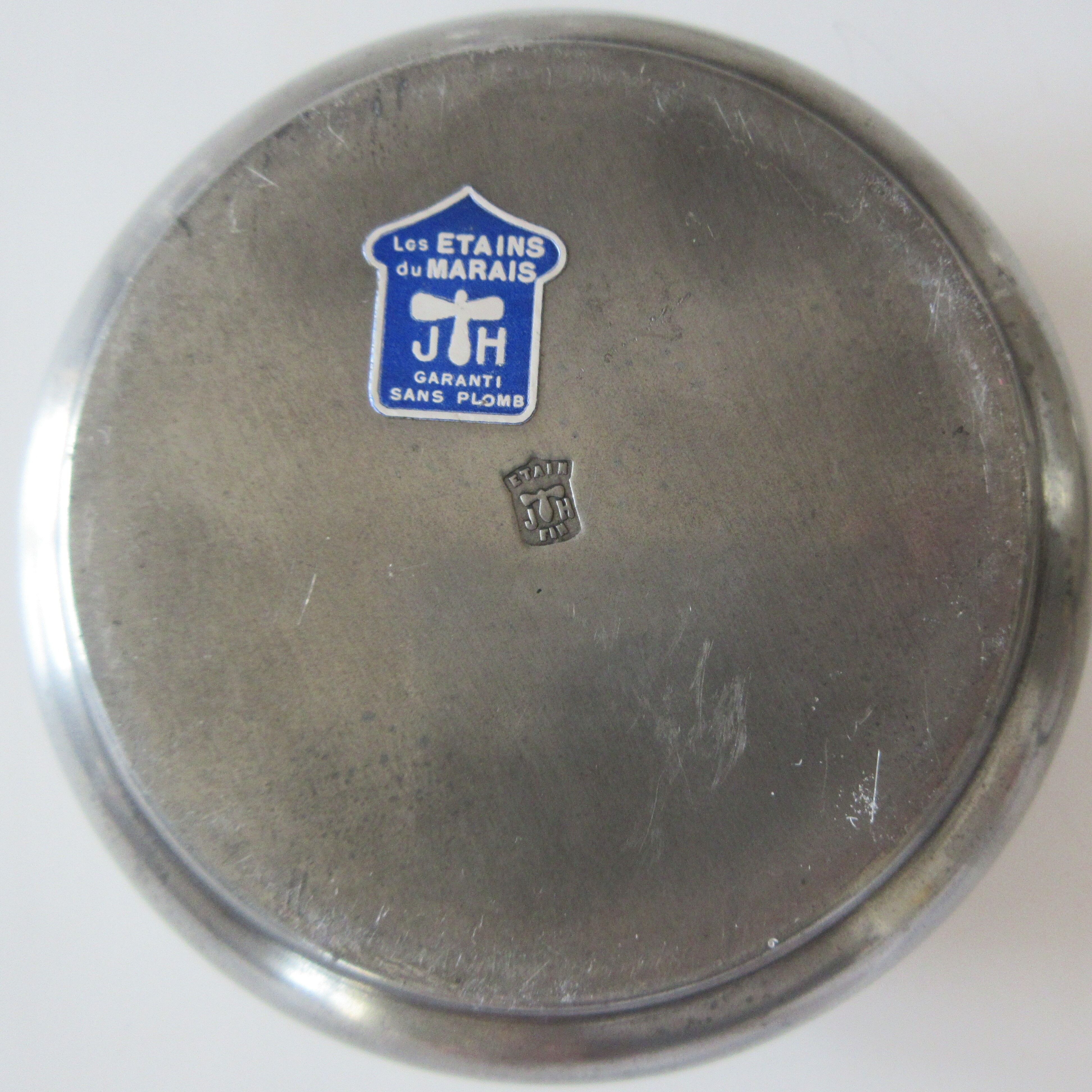Duo of vintage tin boxes