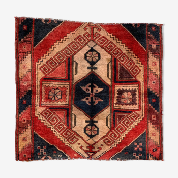 Vintage western turkish rug oriental 115x124 cm