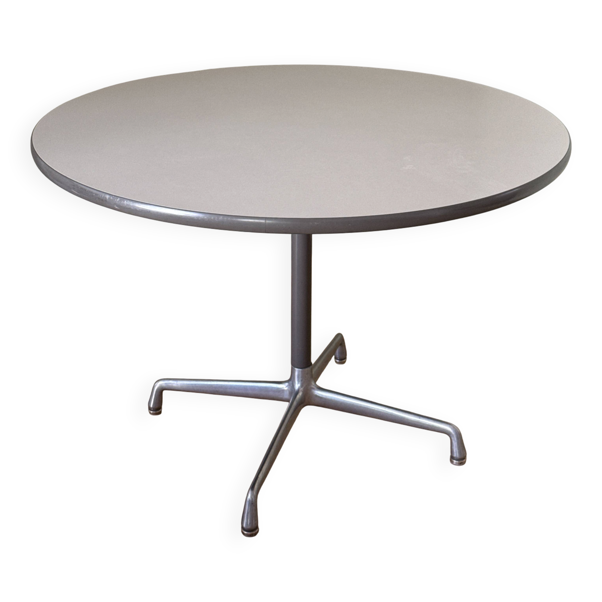 Eames table edition Herman Miller