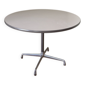 Eames table edition Herman Miller