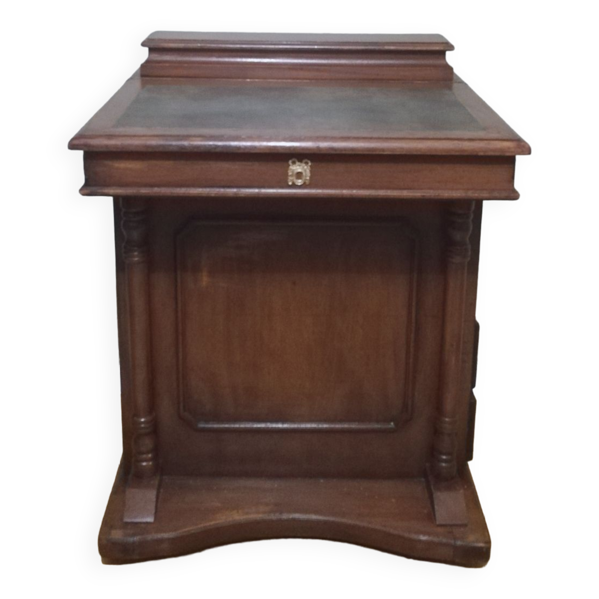 English secretary Davenport