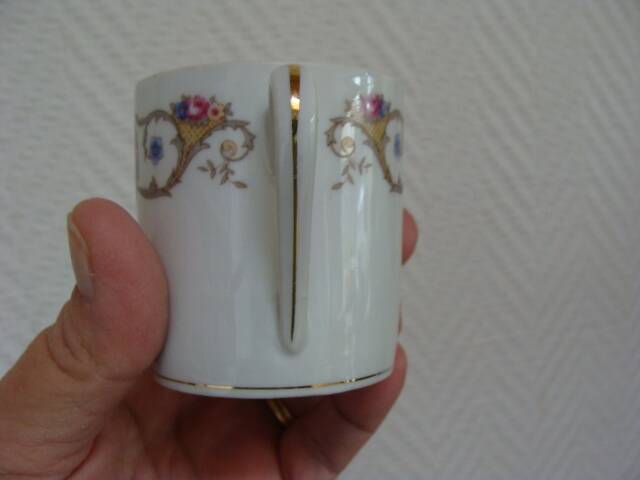 Cups and saucers Louis Lourioux / Limoges