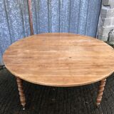 Round table in solid cherry wood, extendable with twisted legs, Louis Philippe style.