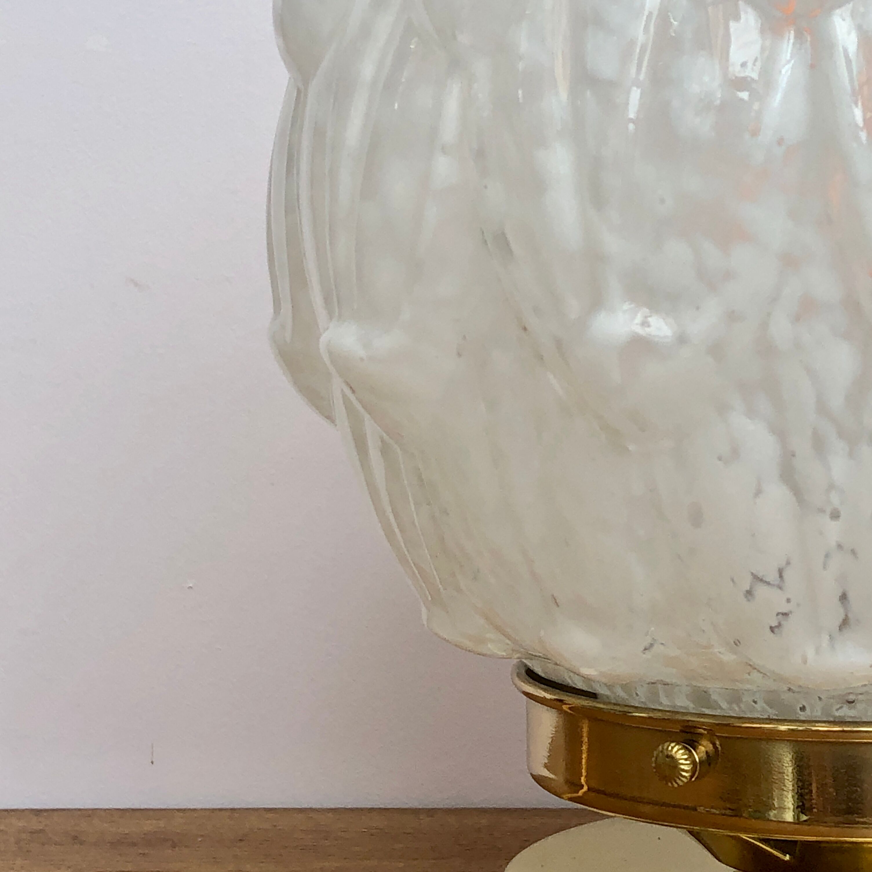 Vintage white Clichy glass art deco lamp