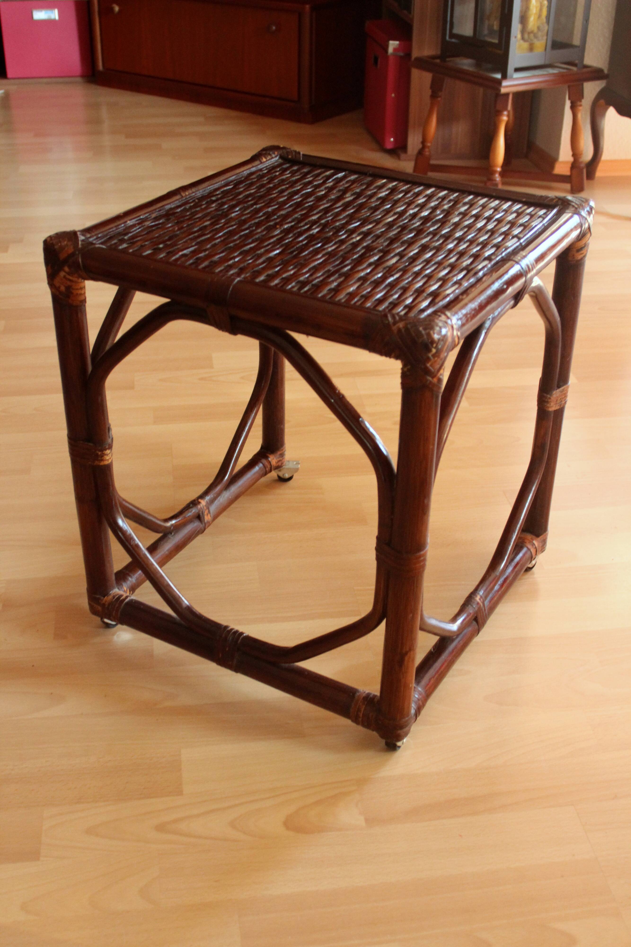 Small side table on rolls made of rattan, bamboo and wood, handmade Vintage