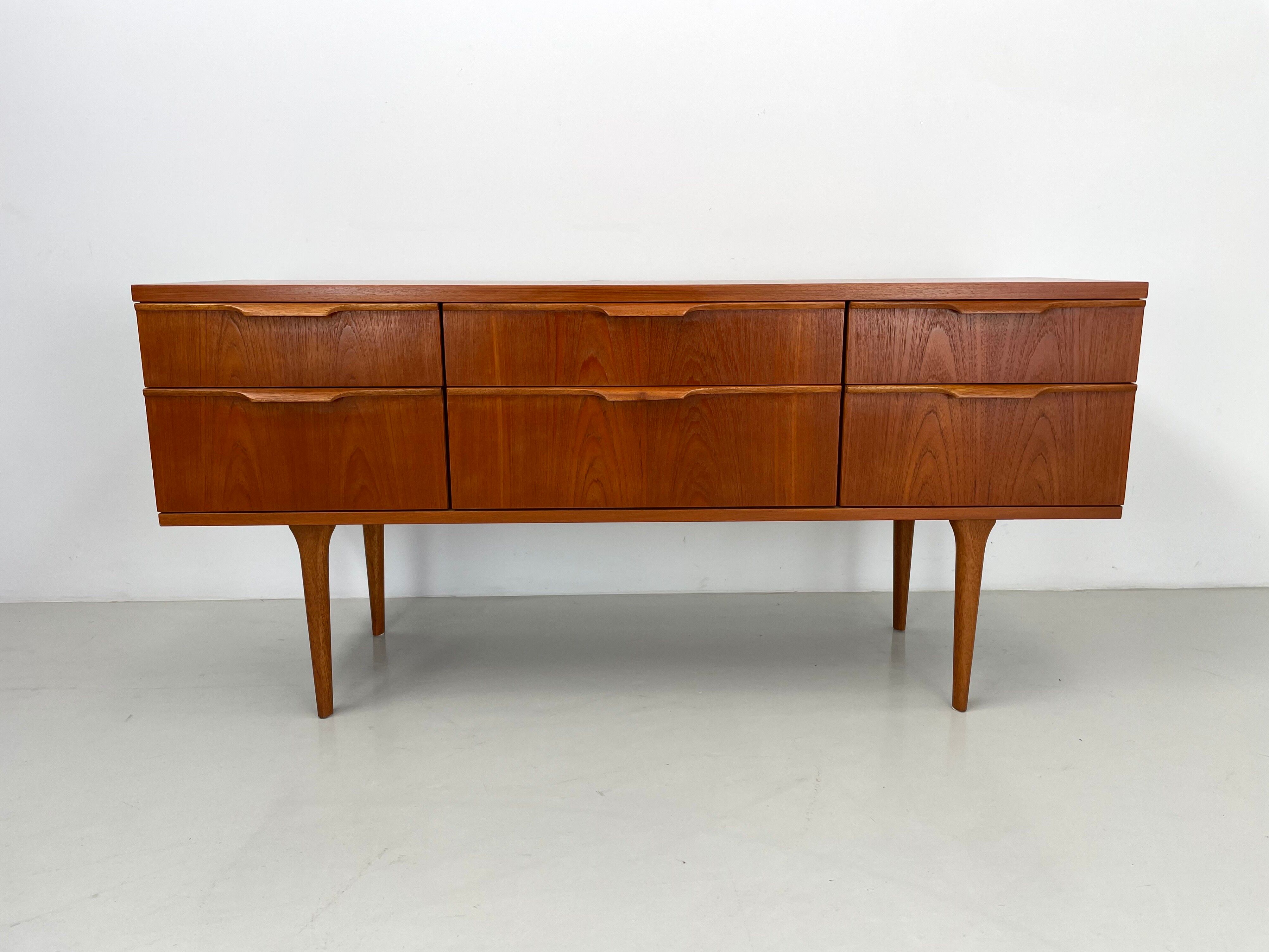 Sideboard Austinsuite 1960's