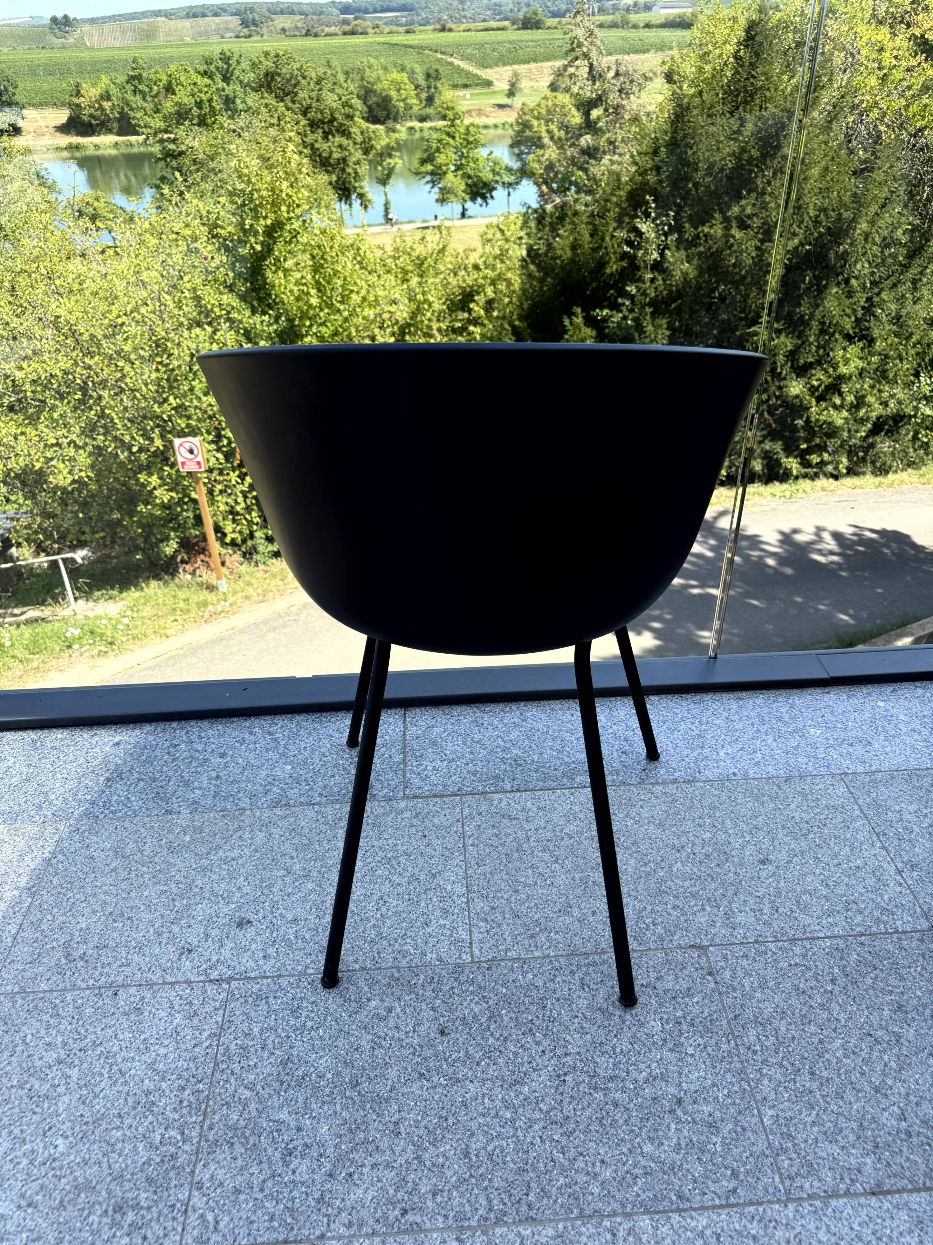 HAY Chair – AAC 22 “About A Chair”