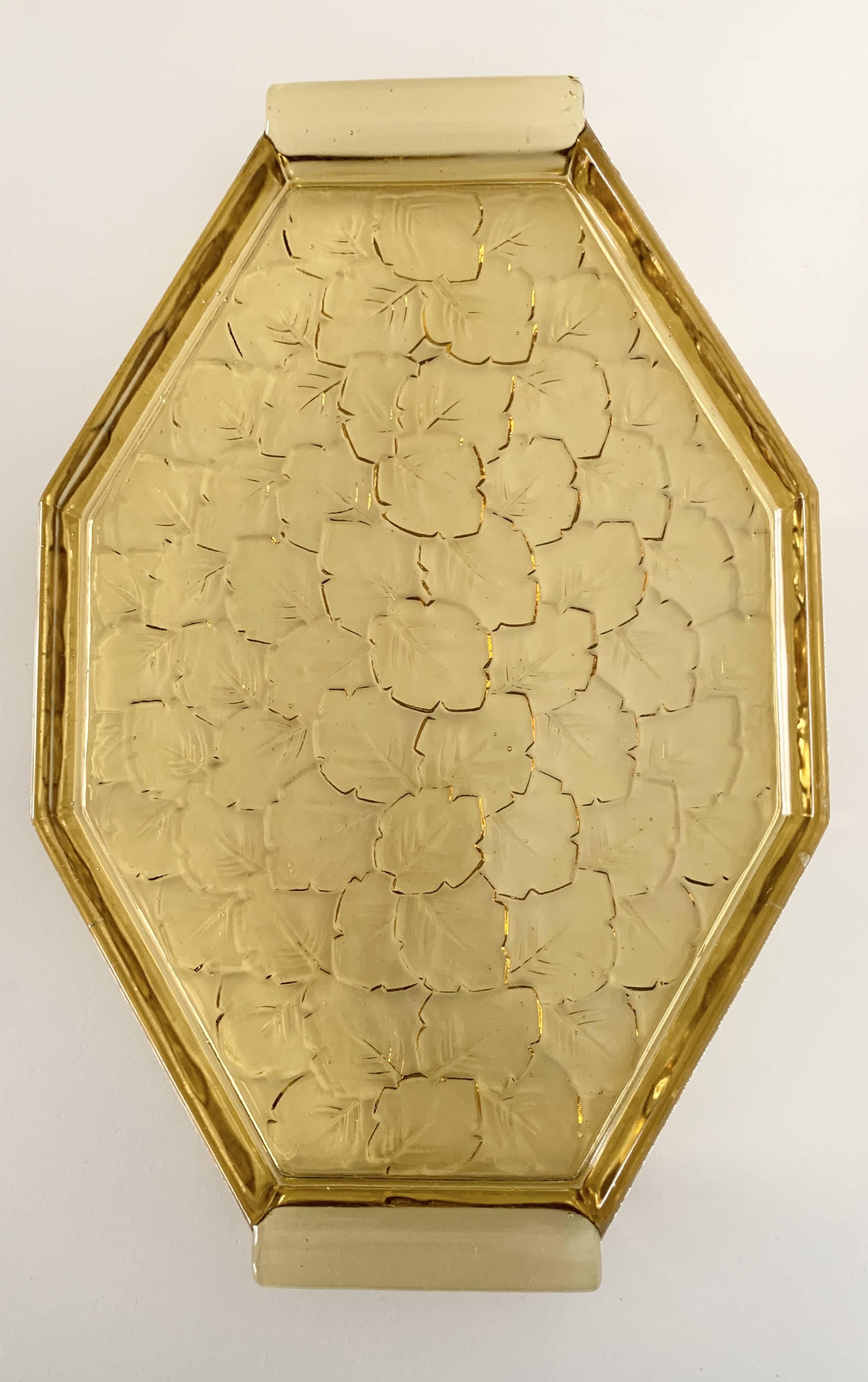 Art Deco glass moulded plateau