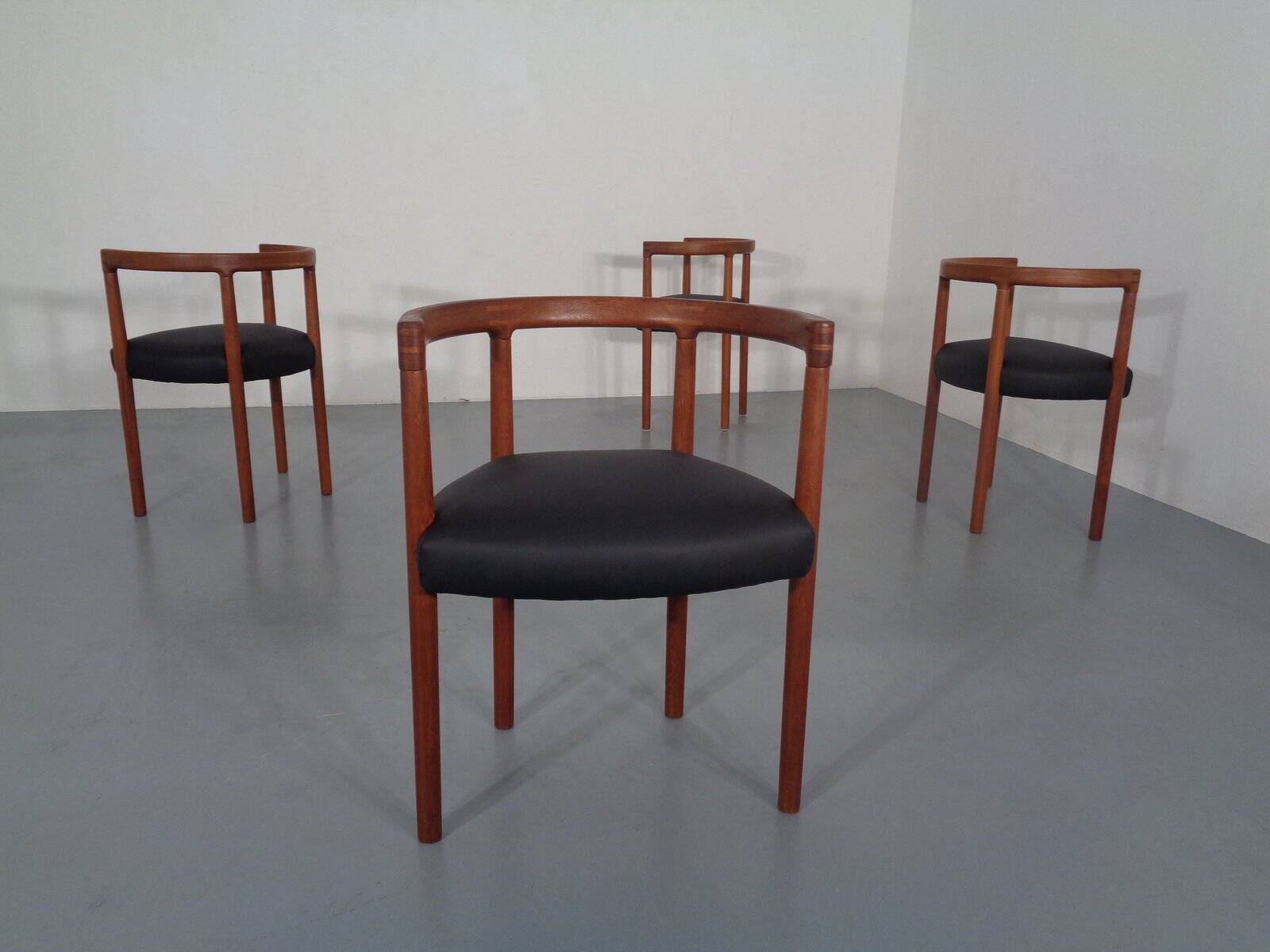 Teak & Leather Model 195 Dining Chairs by Ole Gjerløv-Knudsen & Torben Lind for France & Søn, Denmark, 1960s, Set of 4