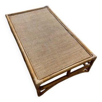 Rattan table