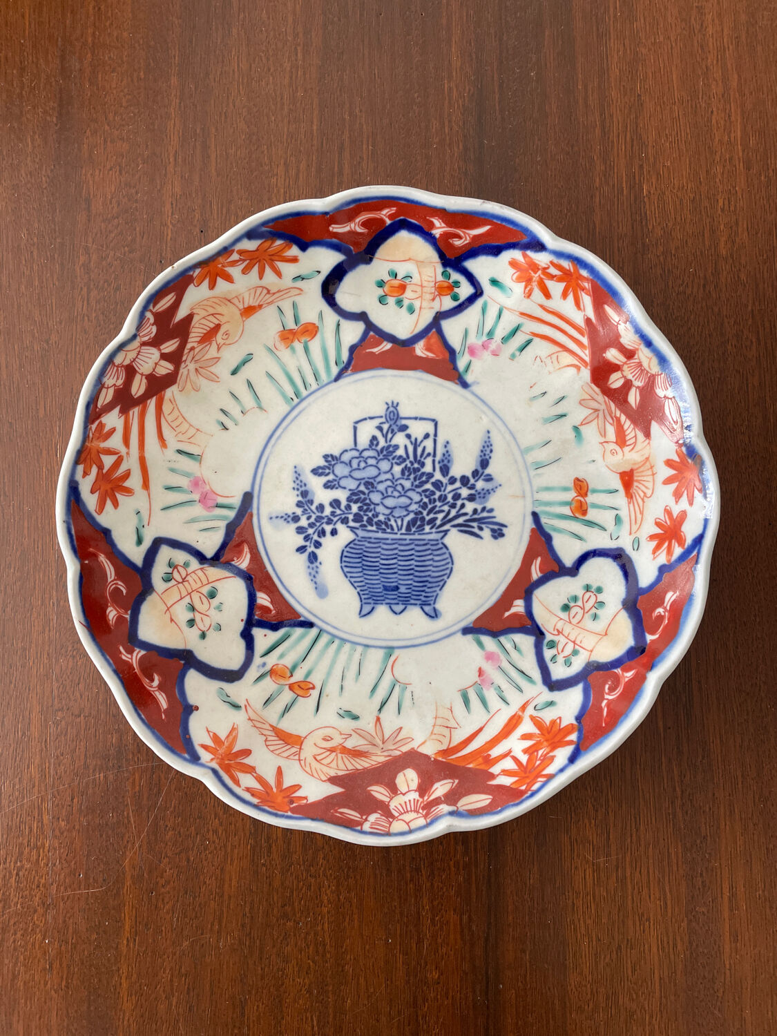 Porcelain plate Imari nineteenth century