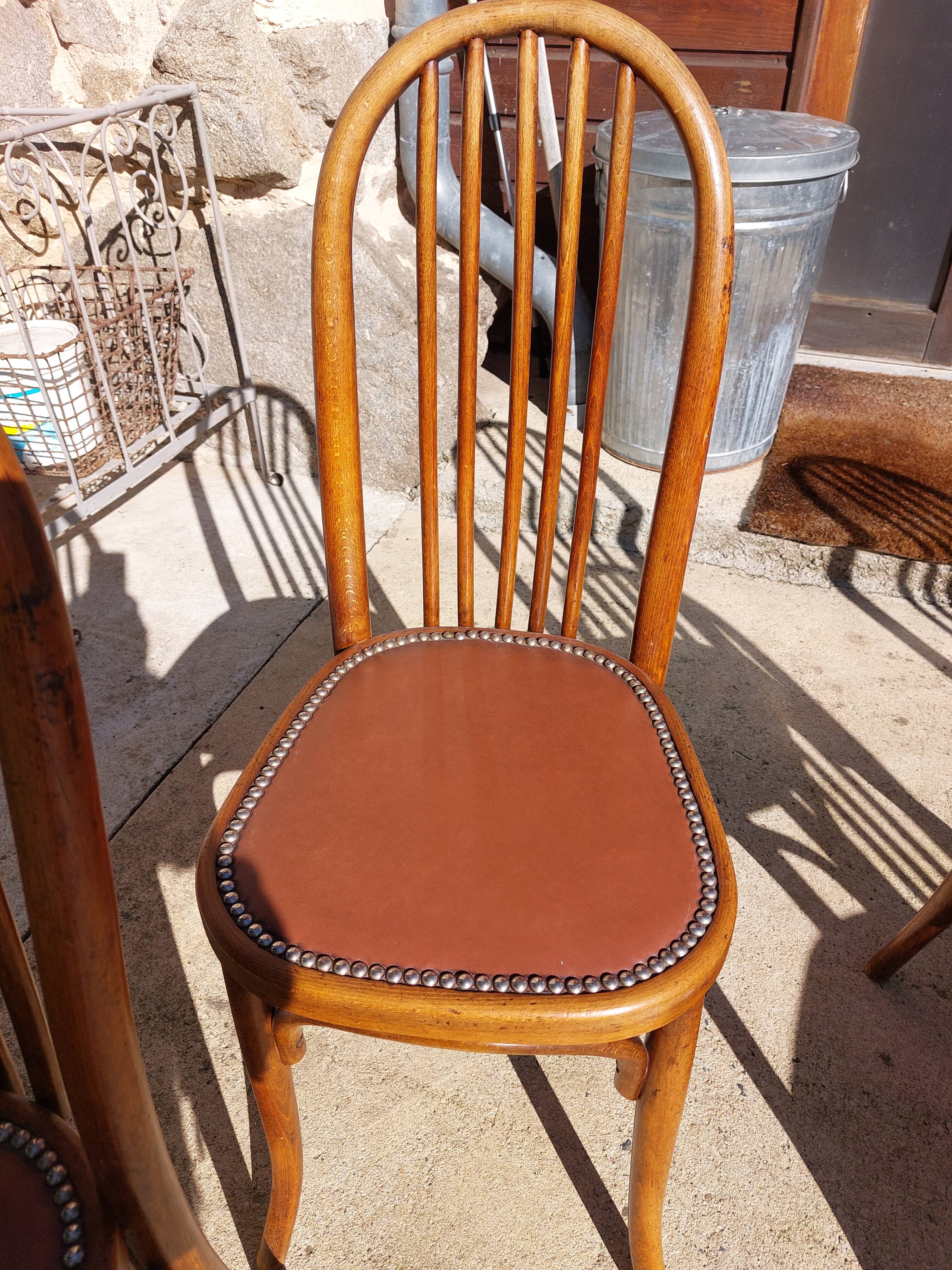 6 chaises Baumann en bois et simili cuir