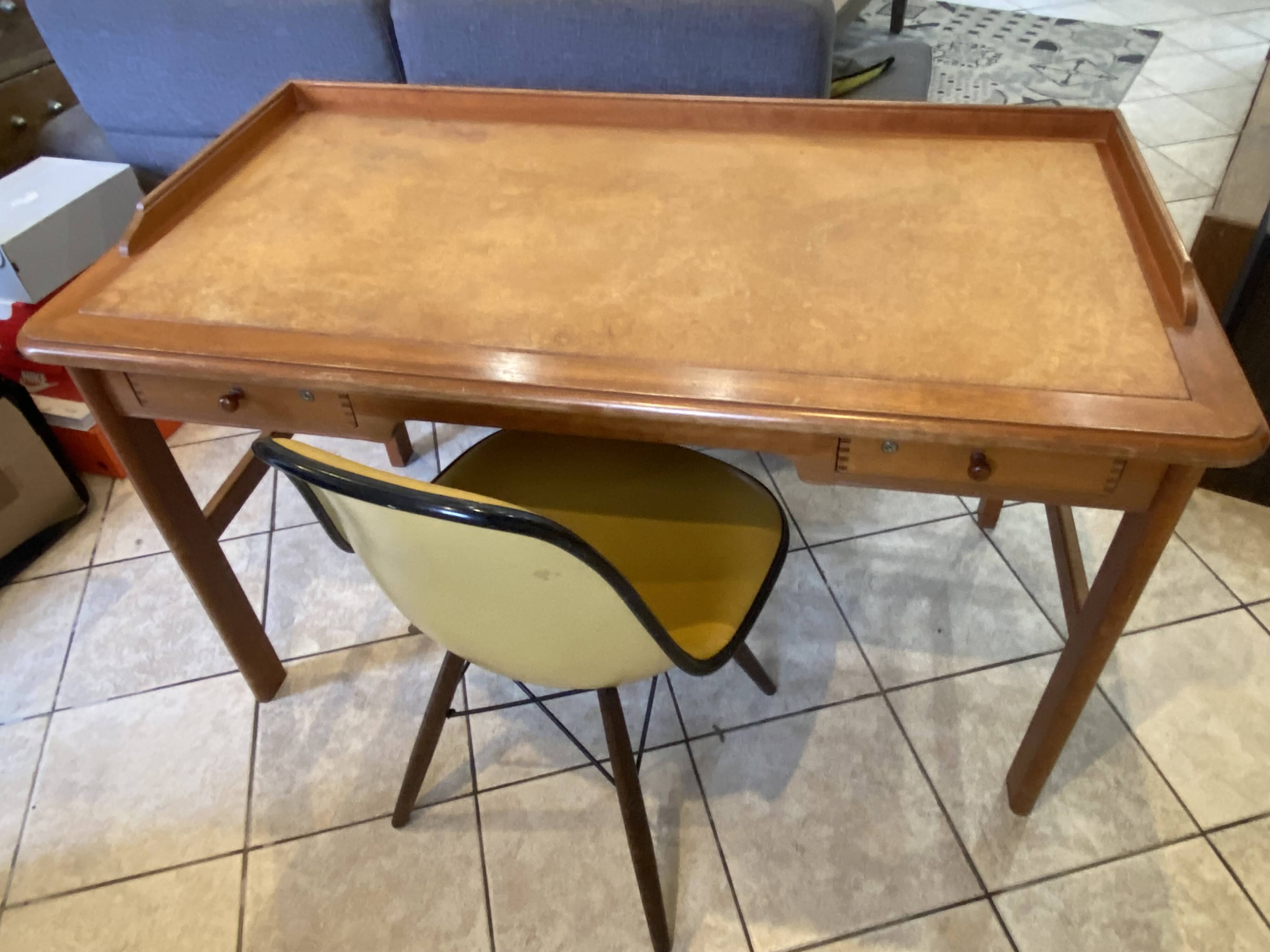 Bureau Andreas Hansen pour Hadsten Traeindustri Denmark 1994