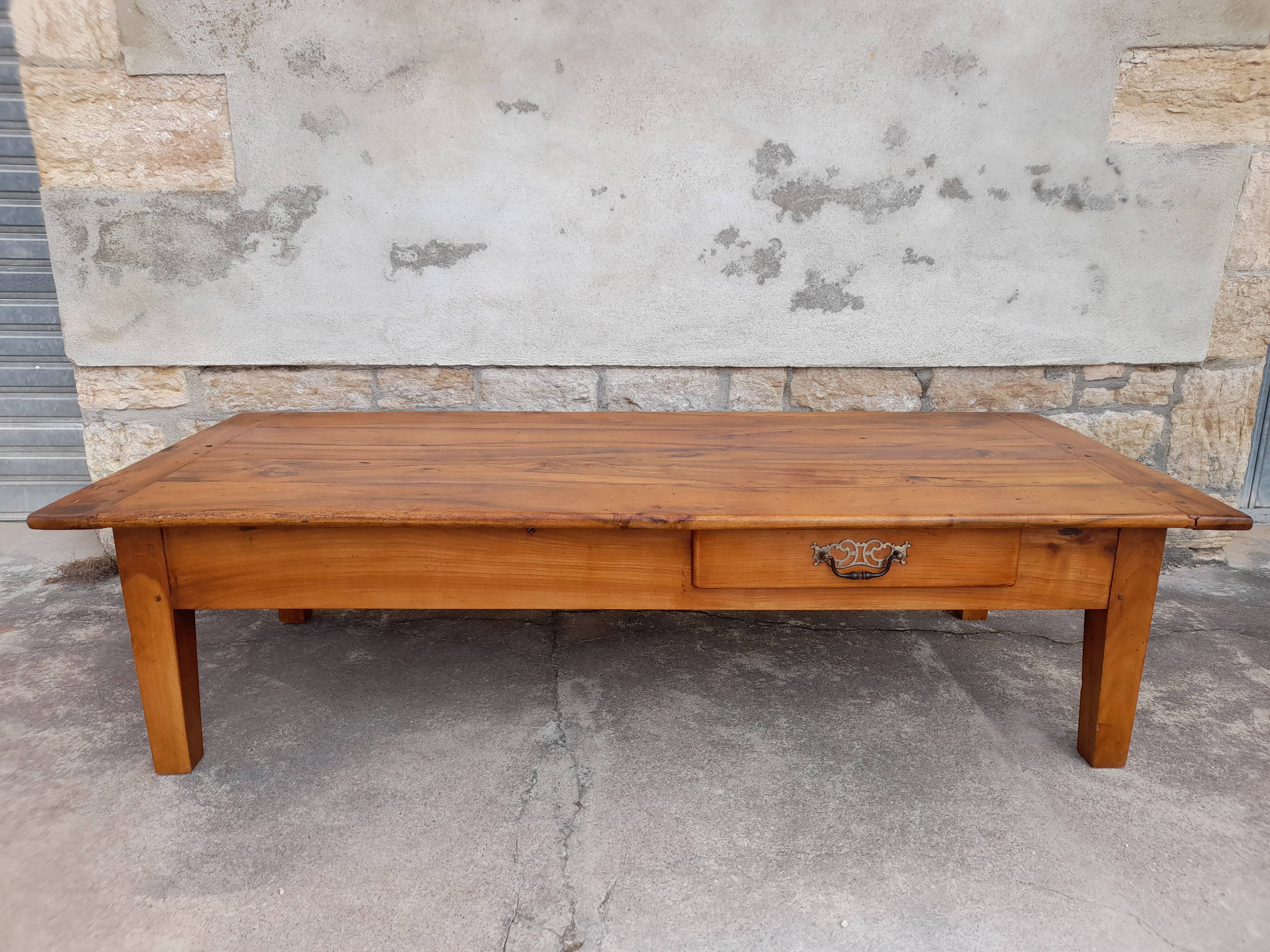 Walnut farm coffee table 19th -1m84