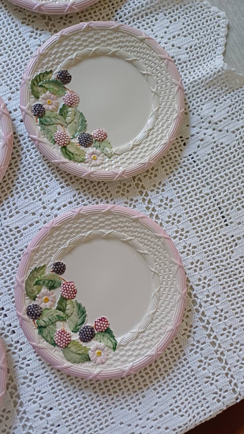 Set of 8 Francesco Guarino slip plates