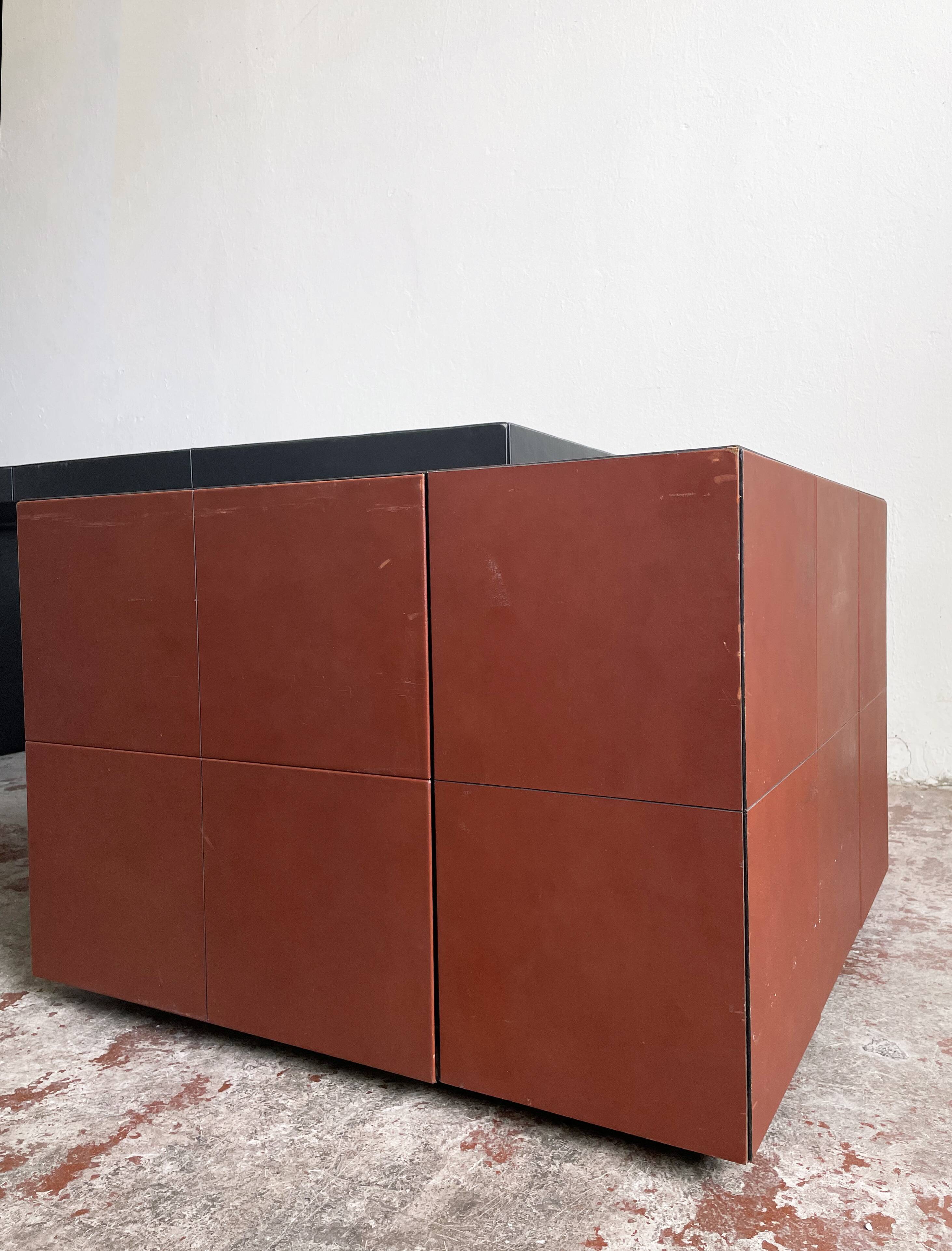 Bureau C.e.o. cube conçu par Lella & Massimo Vignelli pour Poltrona Frau, italie années 1990