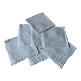 7 white towels