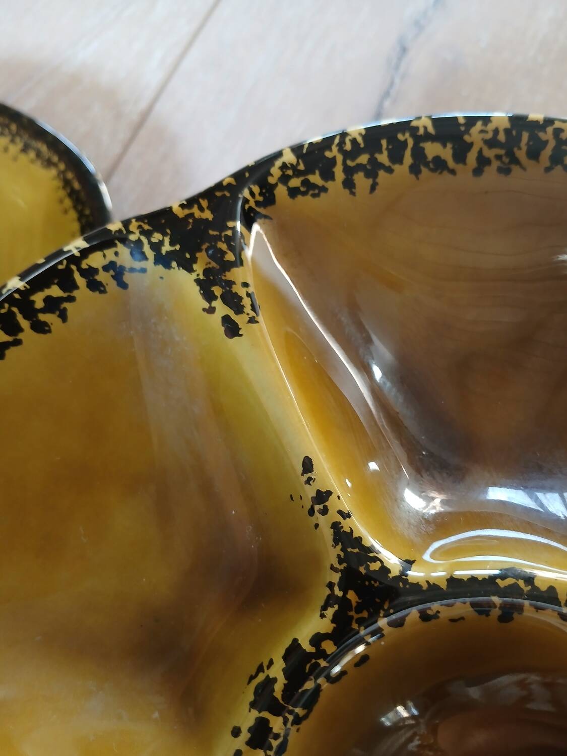 8 old GIEN oyster plates + 2 serving dishes