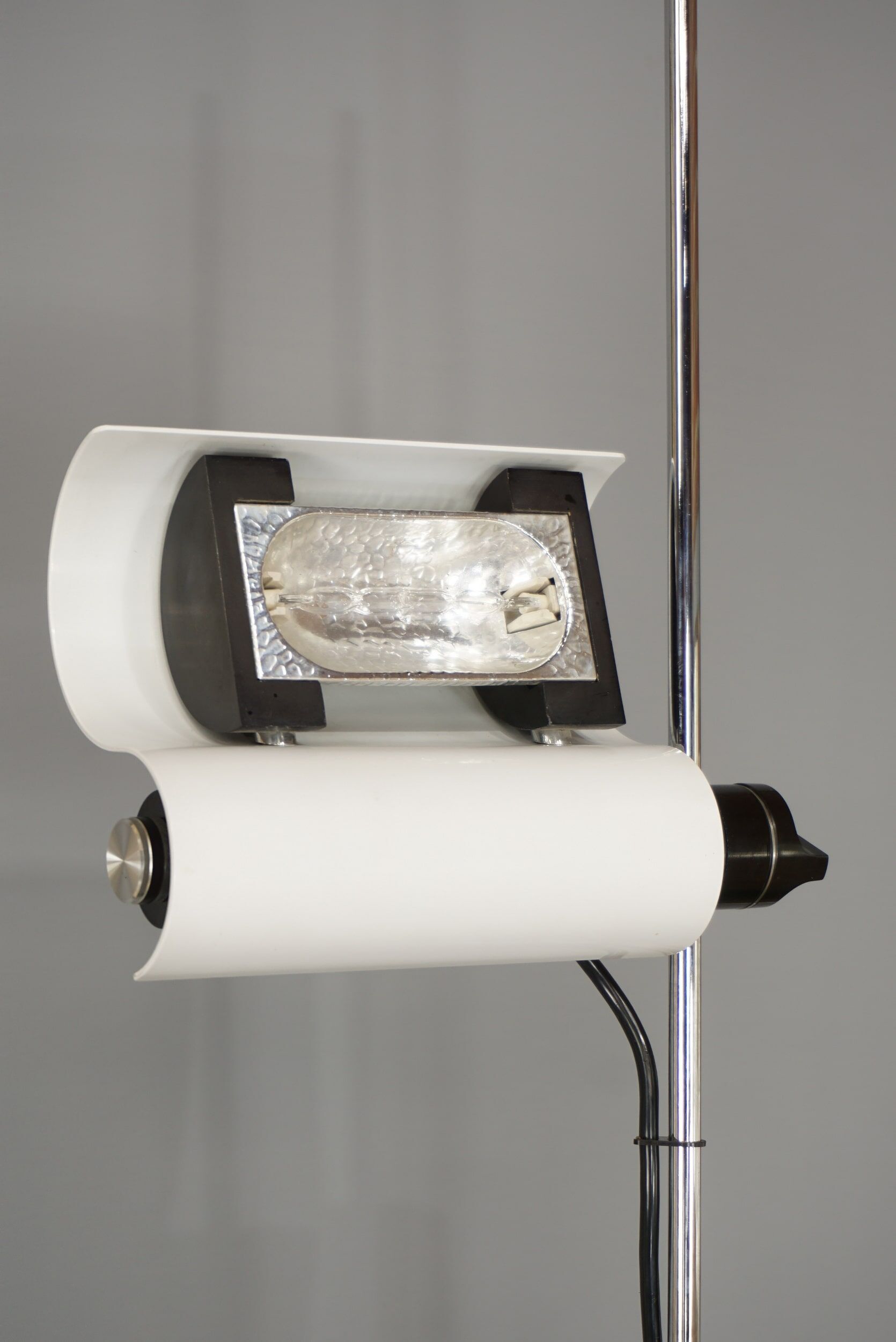 Floor lamp model DIM 333 by Vico Magistretti for Oluce 1970
