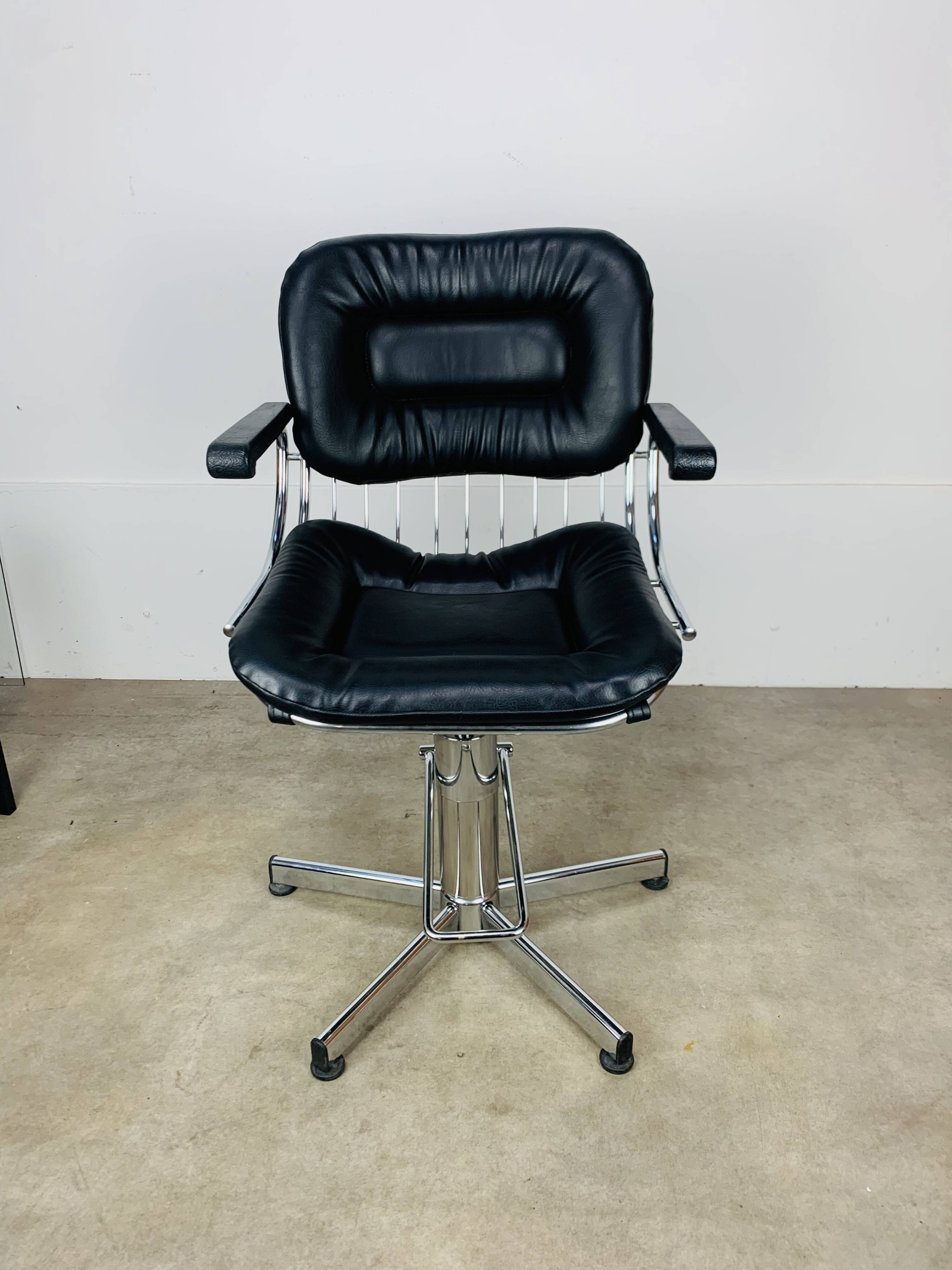 Adjustable and swivel office chair by Gastone Rinaldi
