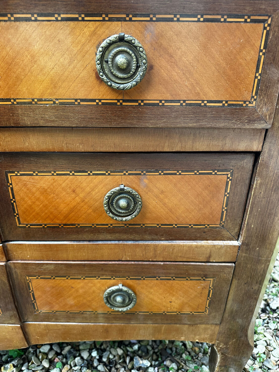 Transitional Louis XV - Louis XVI commode from the 19th century.