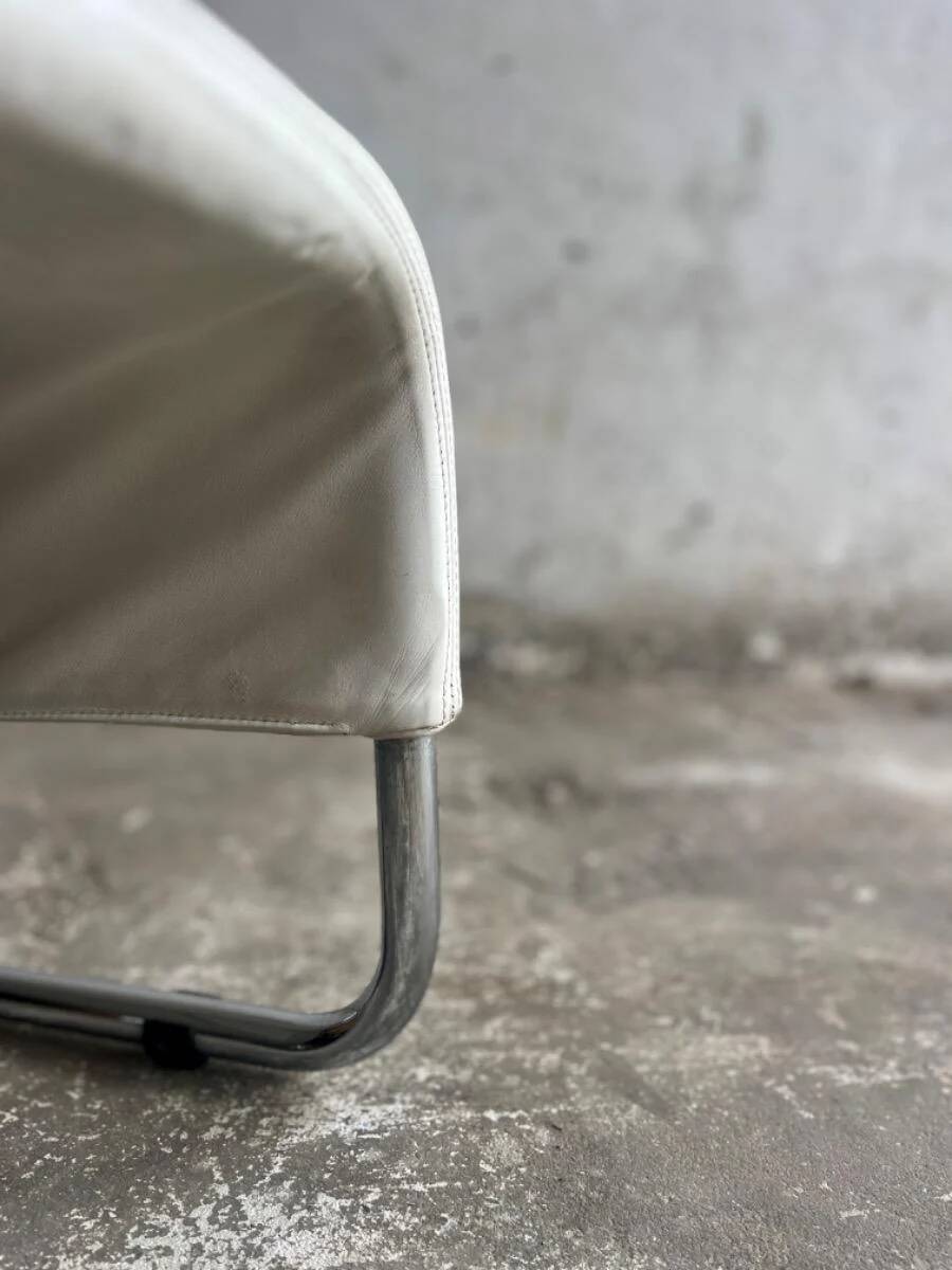 White leather Tuoli lounge chair by Antti Nurmesniemi for Cassina (1970) — chrome frame