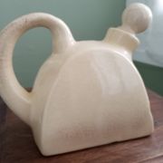 Théière en céramique craquelée