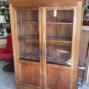 Display cabinet louis xvi style 2 doors in walnut
