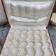 Lot de 12 porte couteaux en barbotine