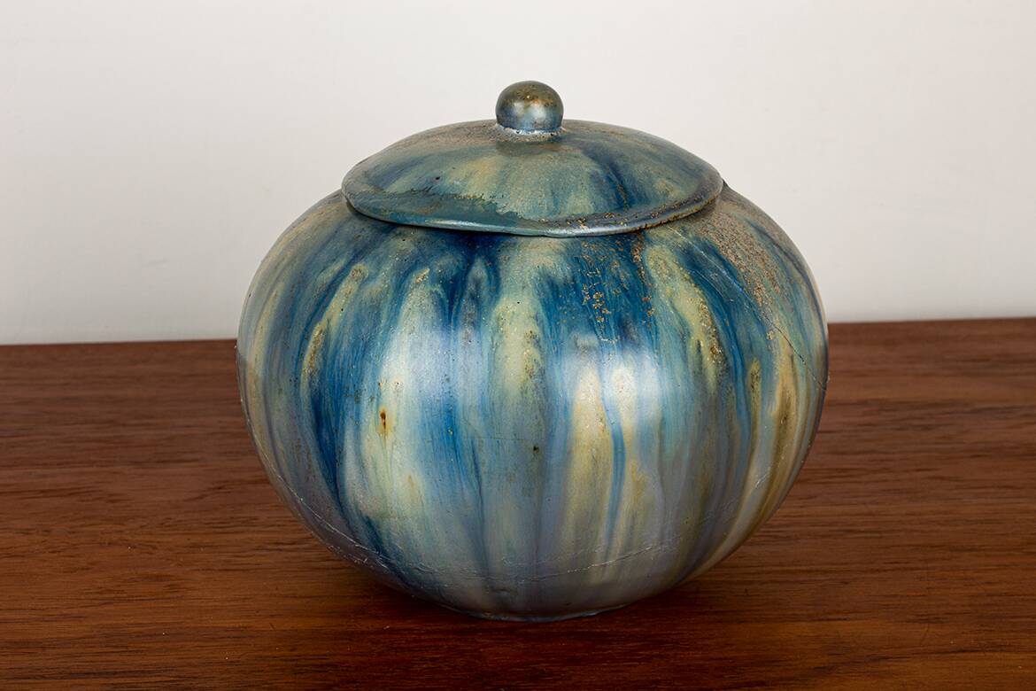Blue glazed stoneware pot, Art Deco period, Roger Guerin