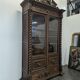 Bibliothèque vitrée de style Louis XIII en chêne