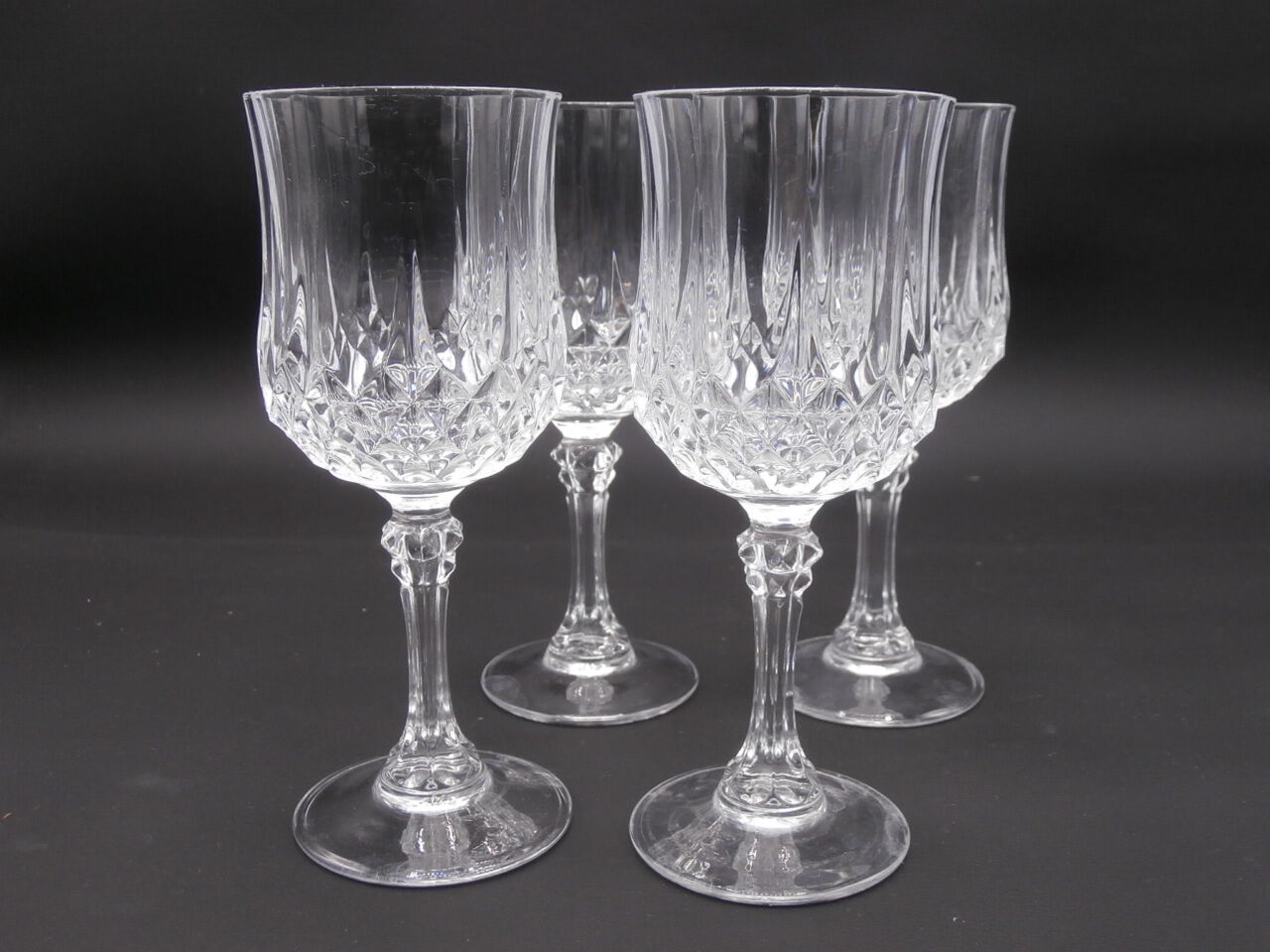 Set of 4 glass walk