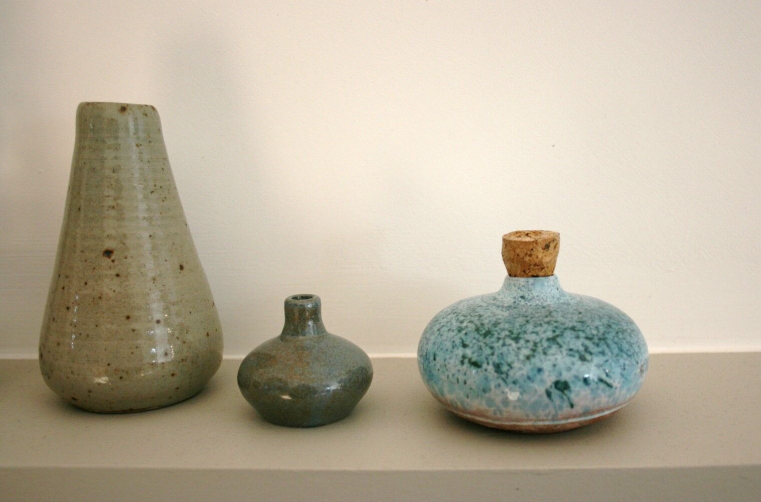 Ceramic spherical pot