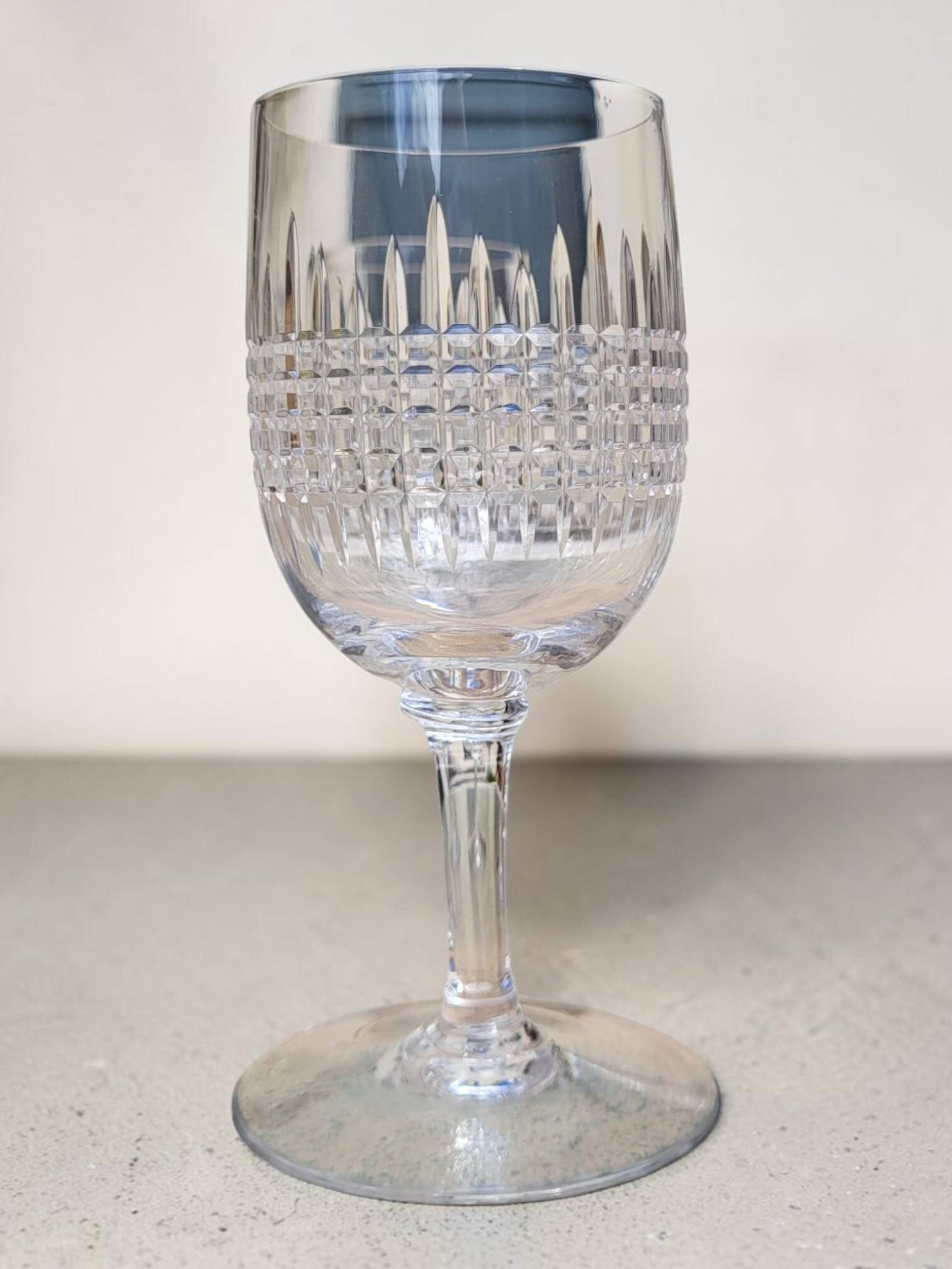 6 verres à vin en cristal de Baccarat, modèle Nancy