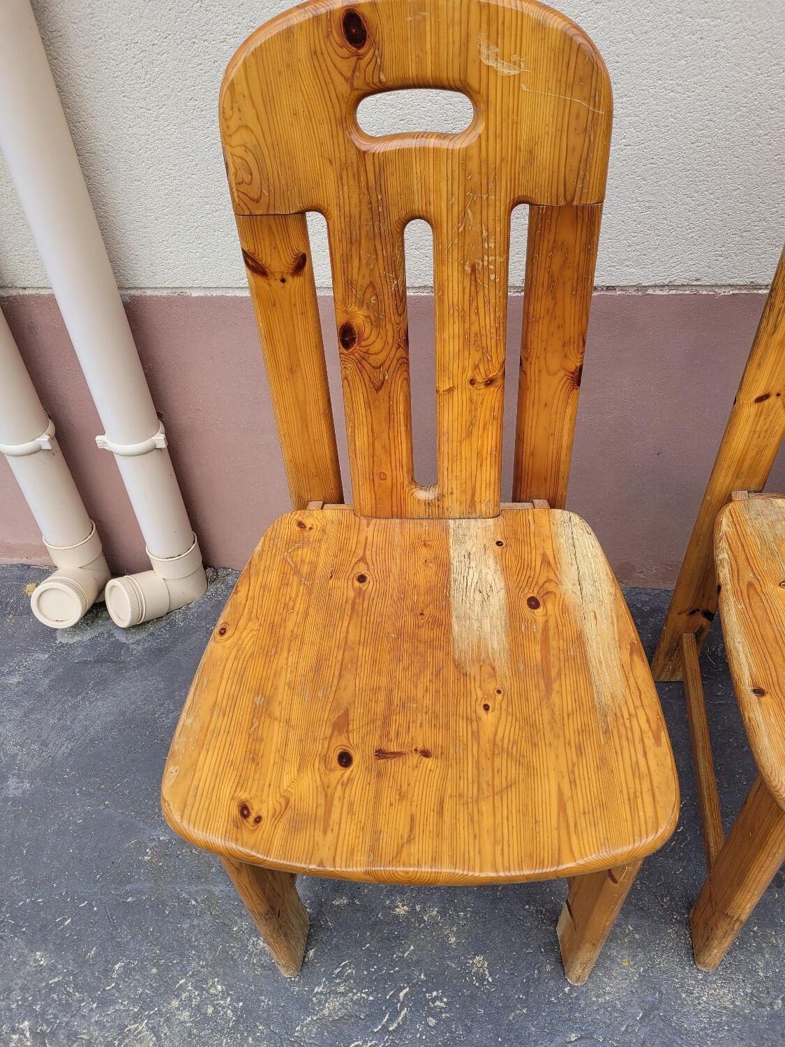 6 pine chairs