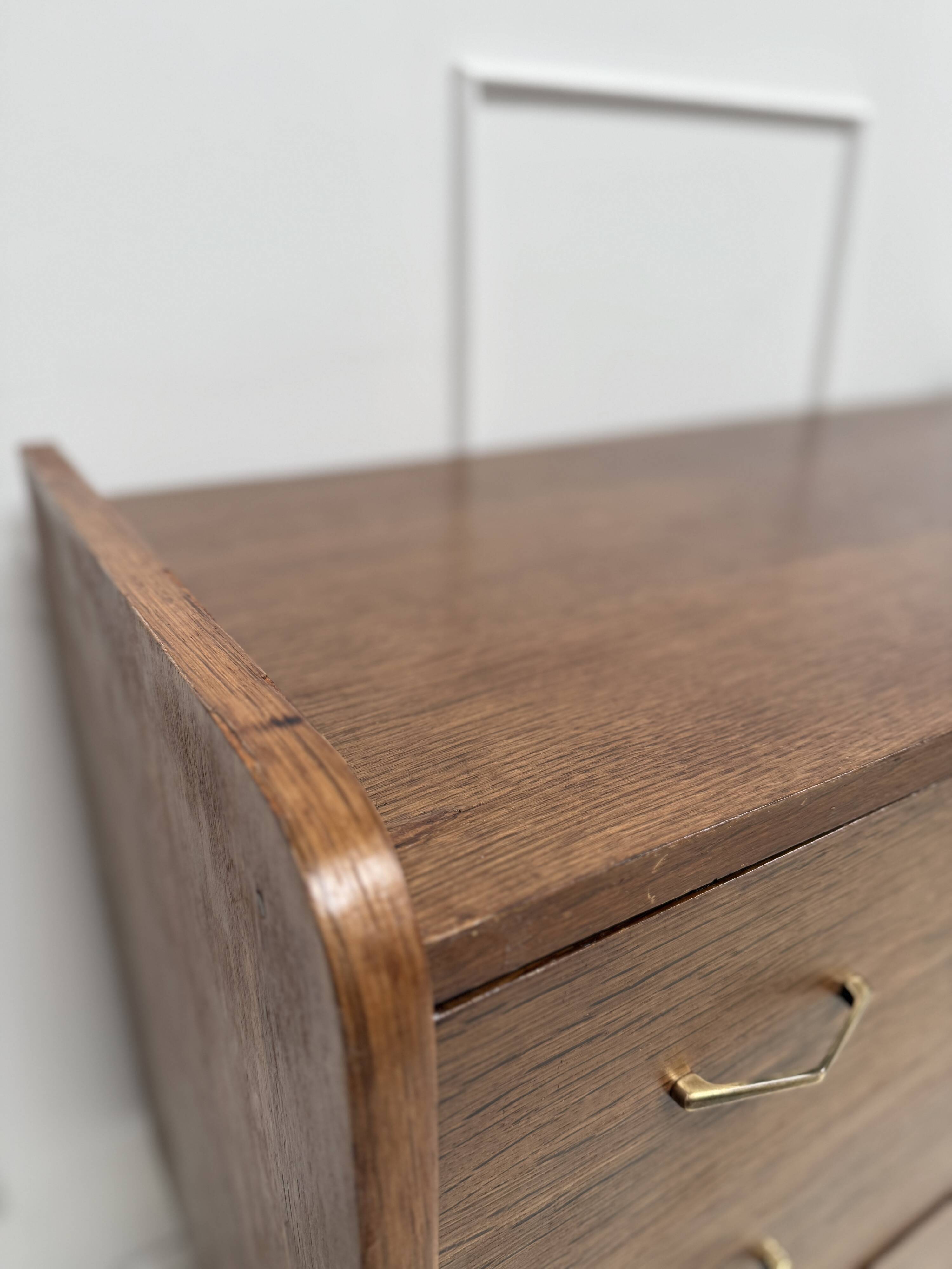 Compass foot chest of drawers