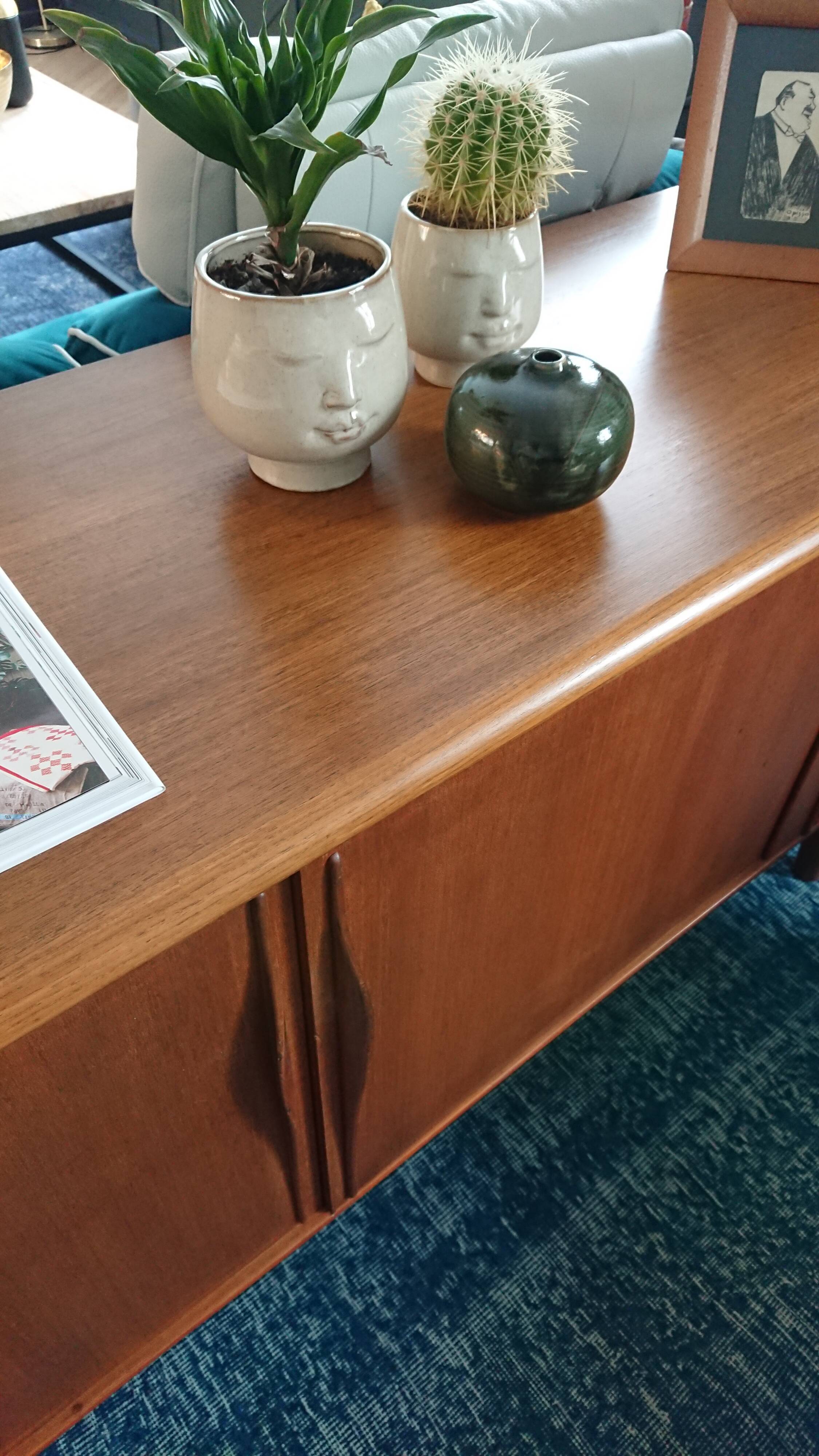 Soliflore green ceramic ball