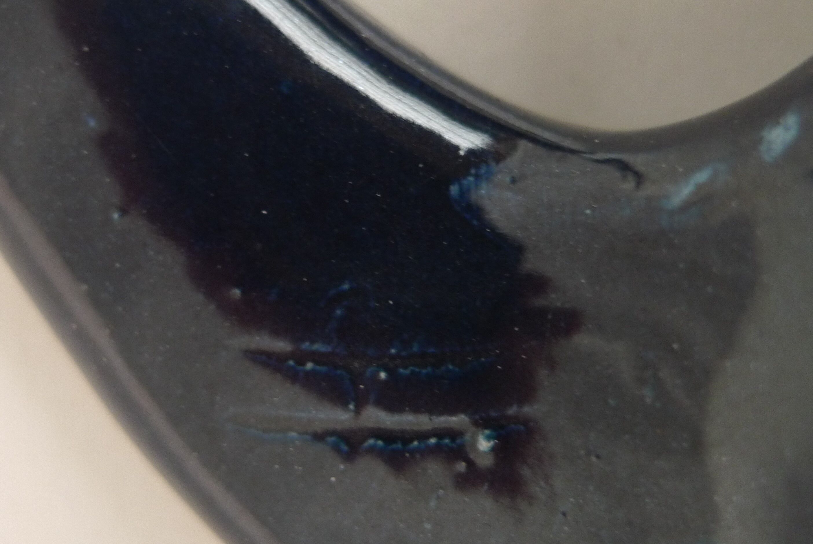 3 iridescent ceramic swallows