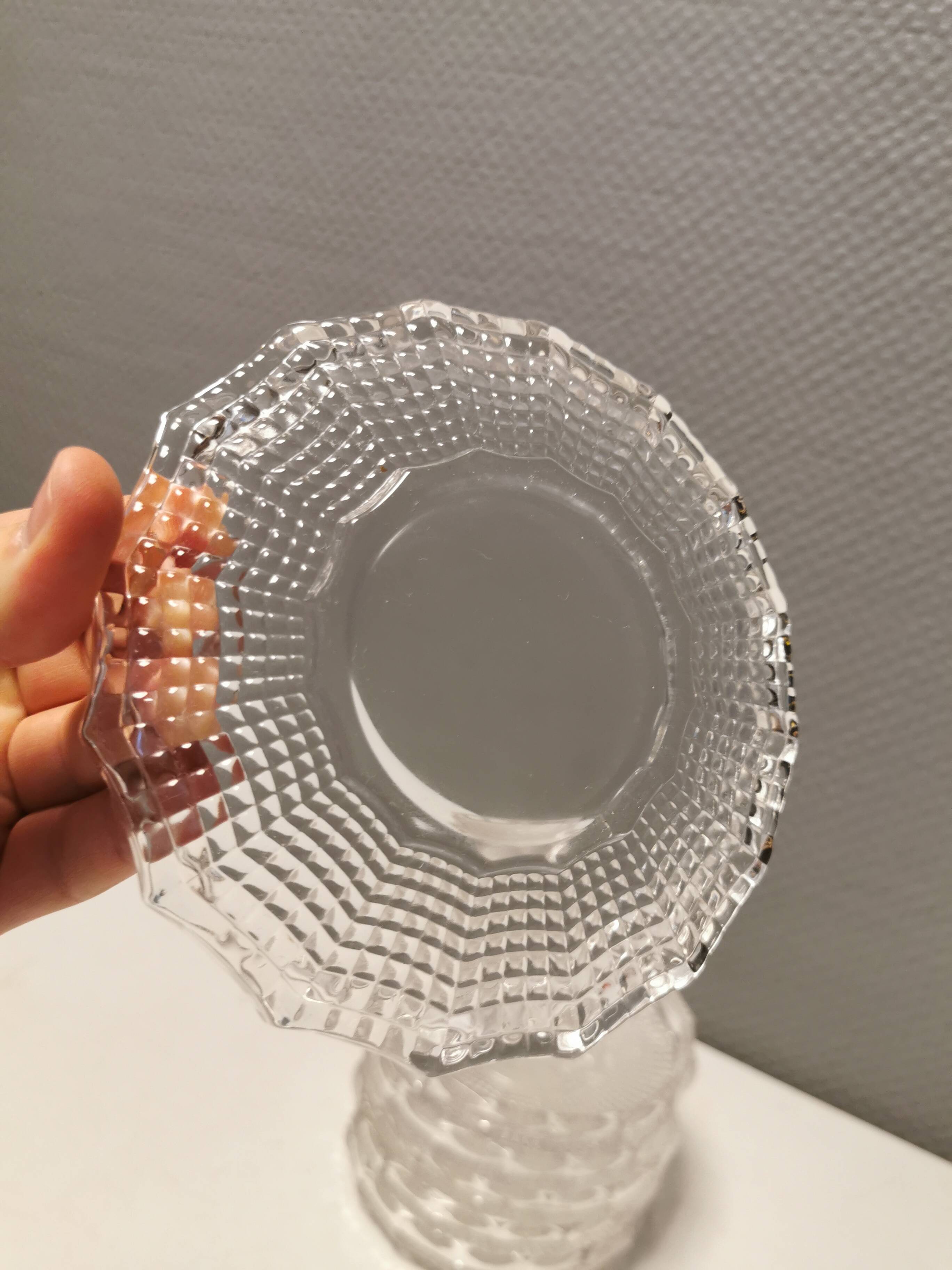 6 desert plates/ice cream plates in crystal glass from the 1960s.