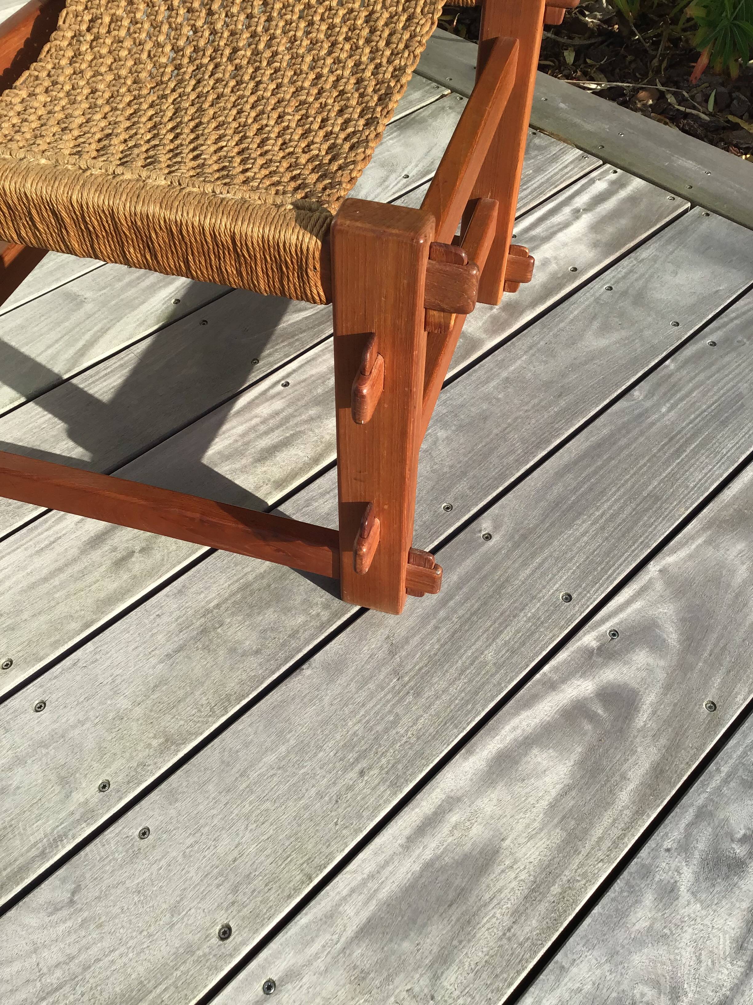 Brazilian stool in teak and rope