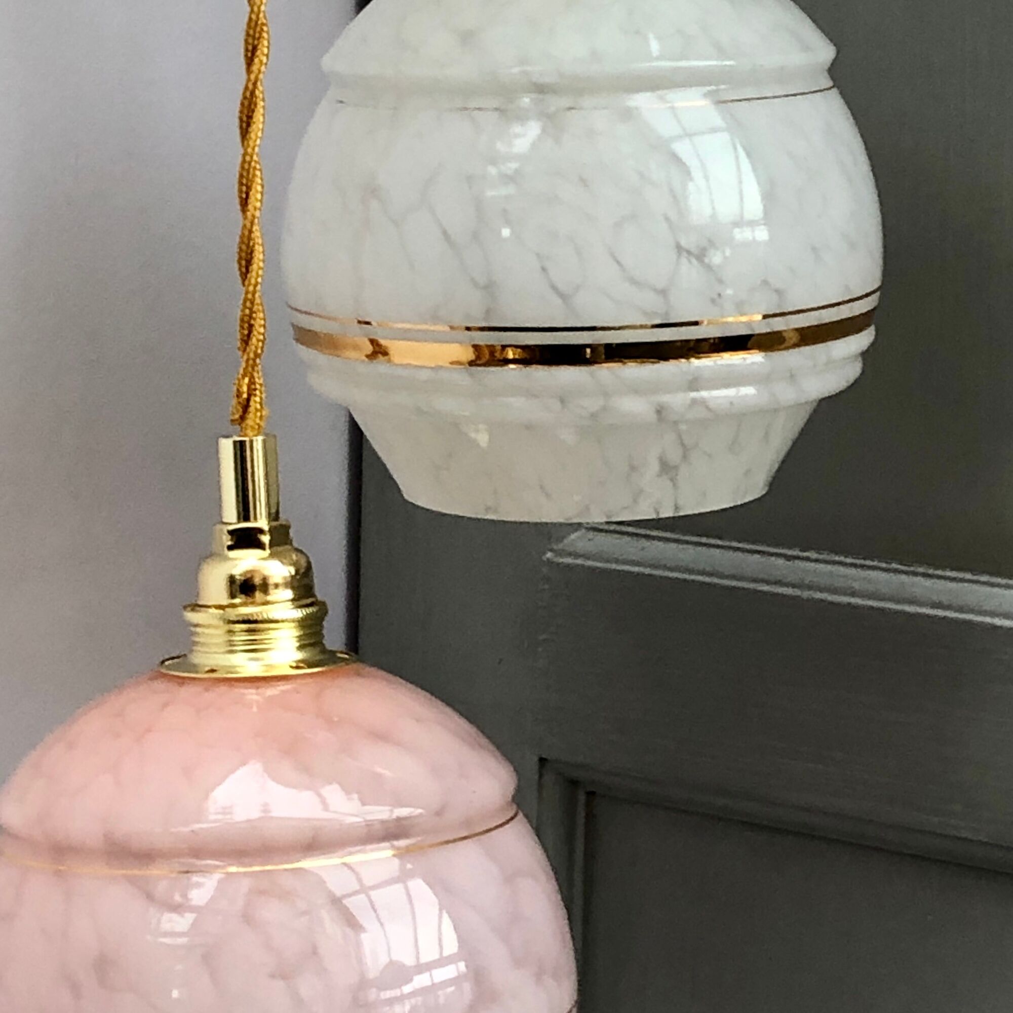 Suspension cascade three lights vintage globes in clichy glass pink white and green