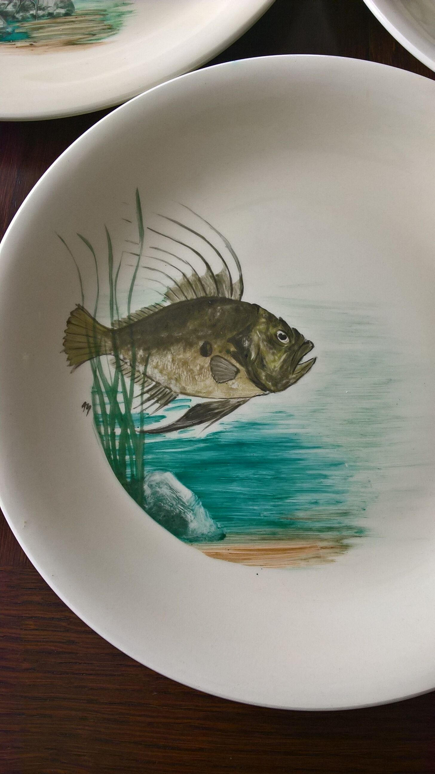 12 fish plates Proceram Cerel Aubagne, 1950s