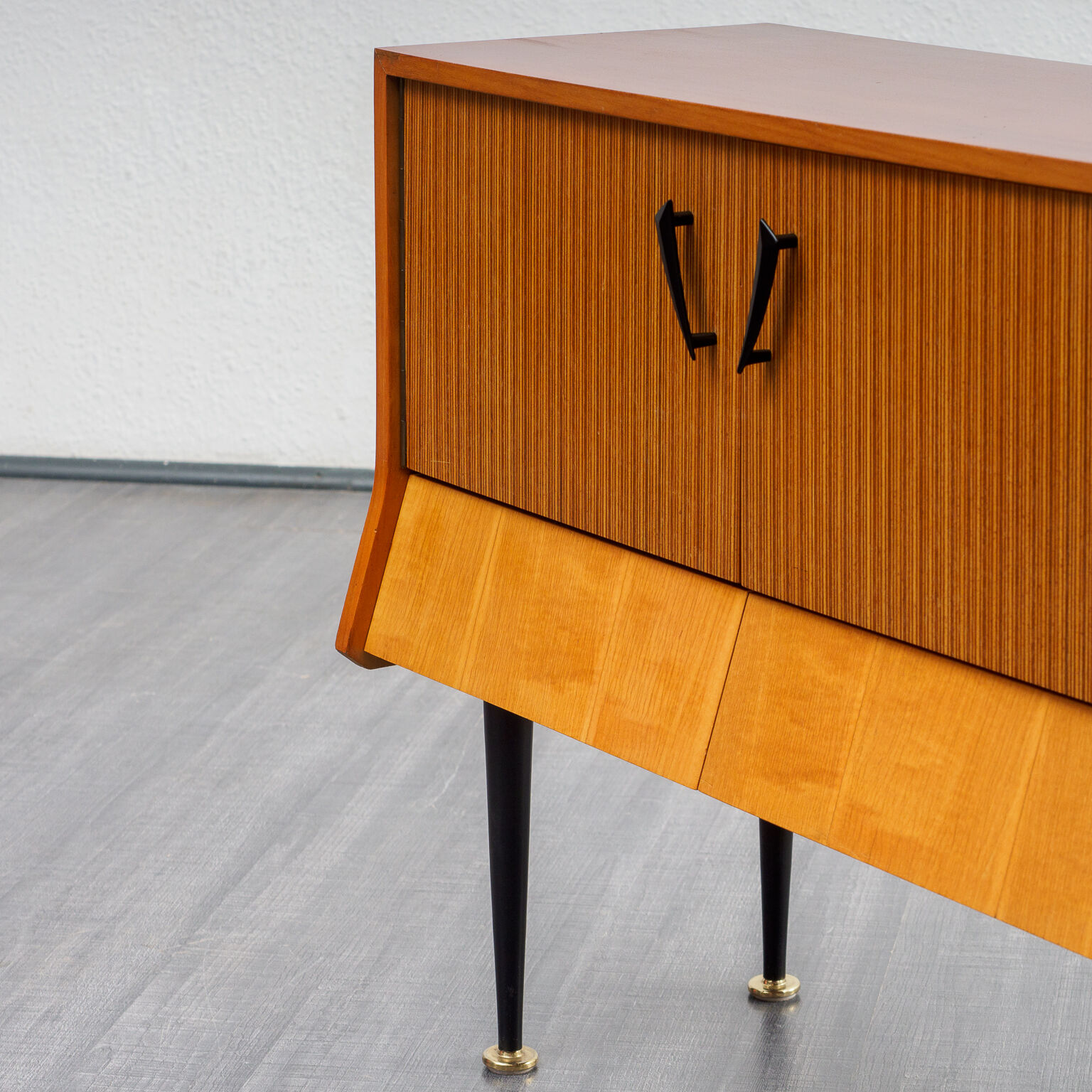 Small dresser 50s, two-tone ash and zebrano