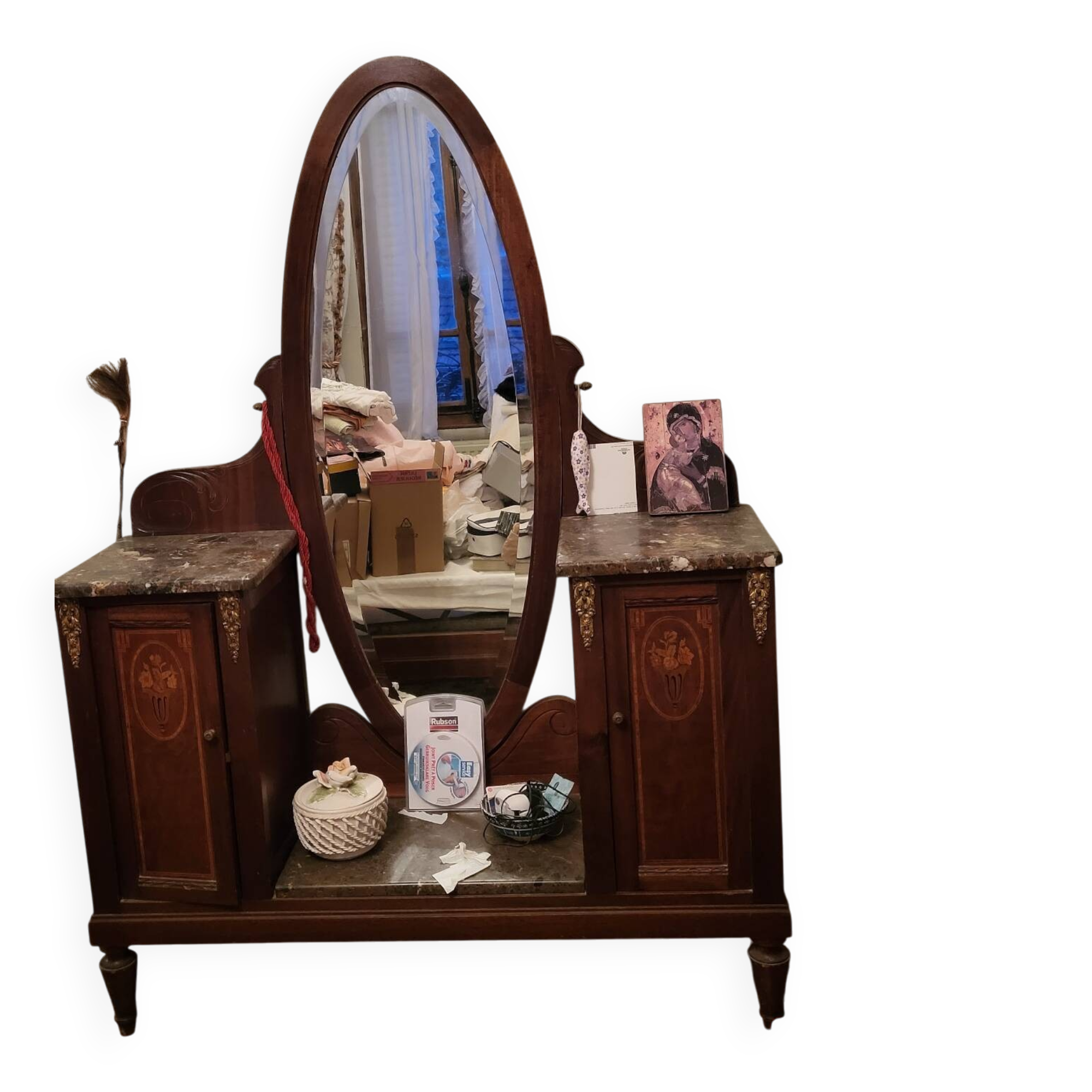 Neo-retro hairdresser