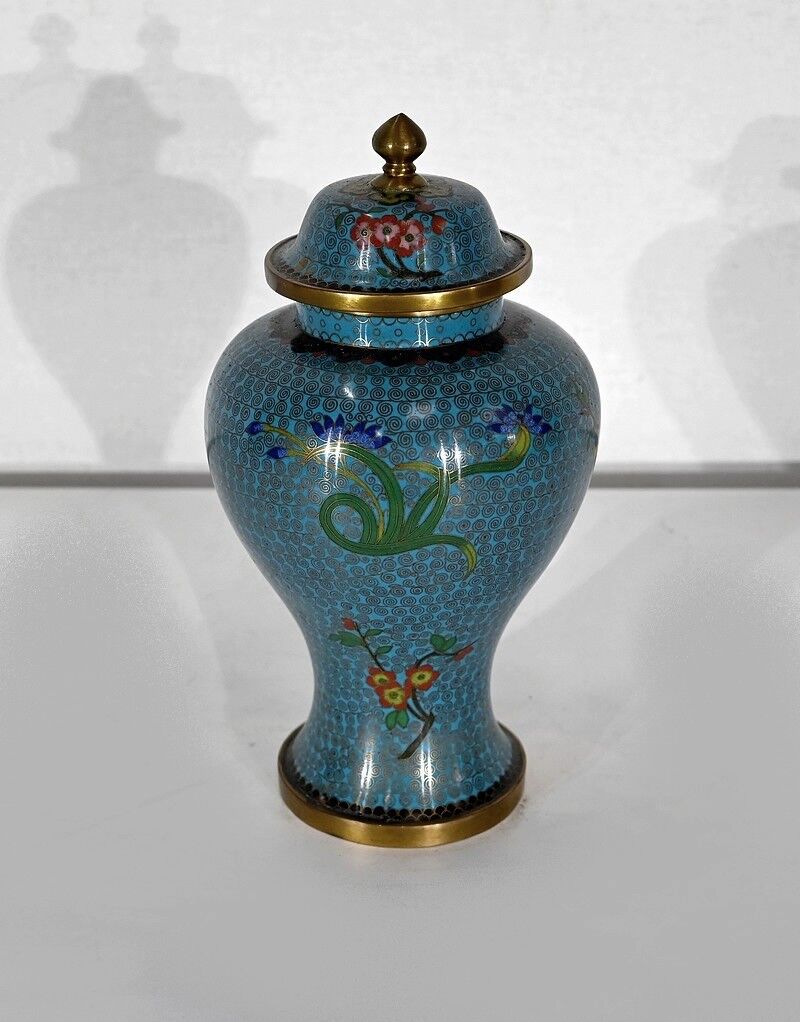 Potiche in cloisonné and bronze enamels, Japan – late nineteenth