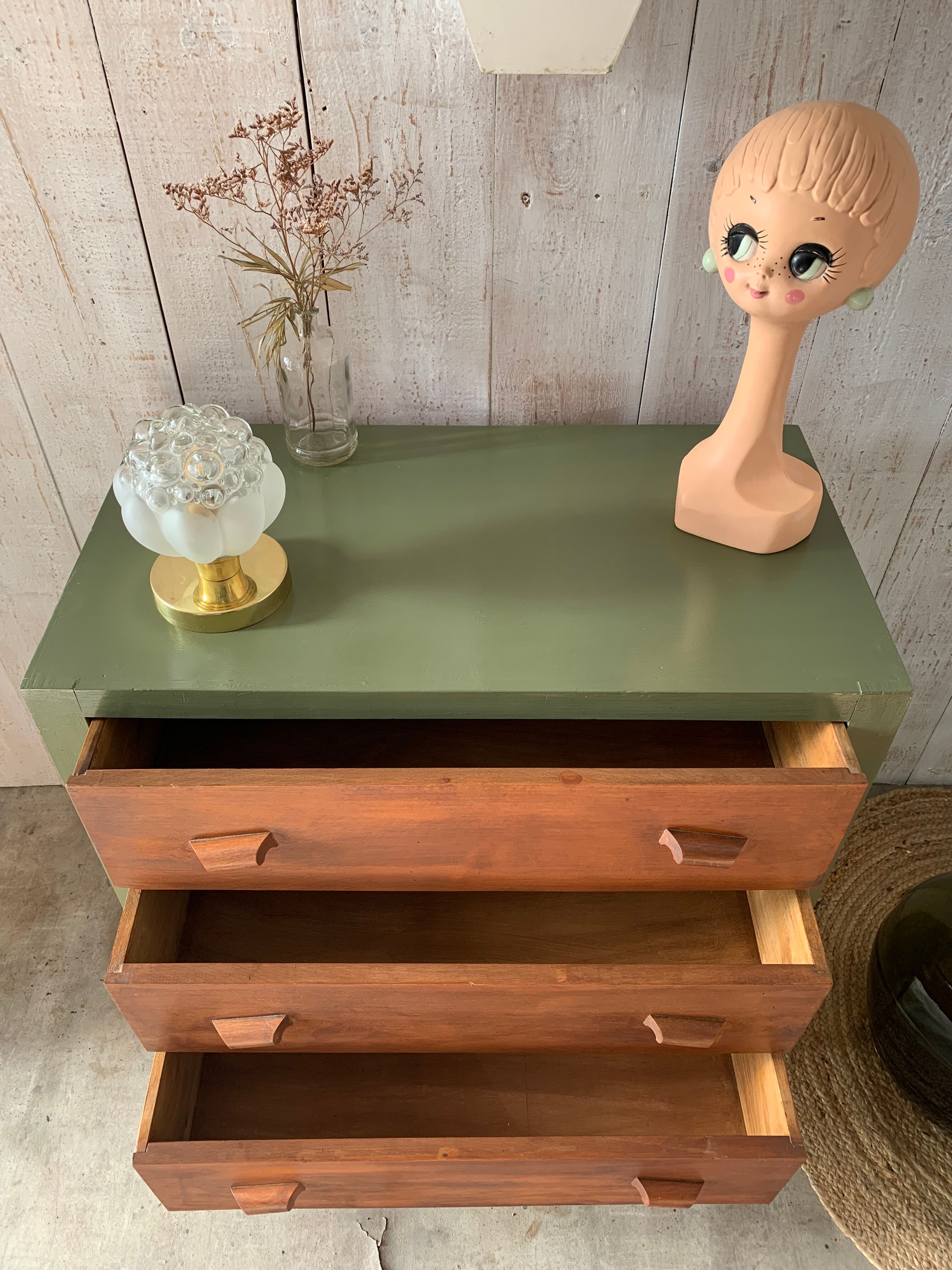 Vintage chest of drawers