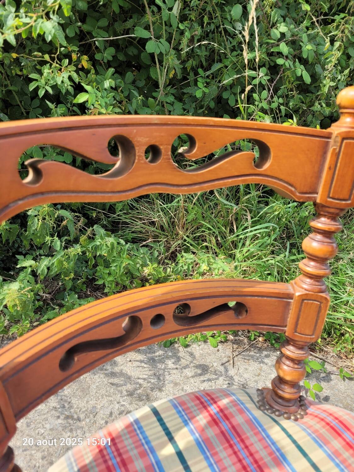 2 wooden armchairs by Giorgetti from the Gallery series from the 1970s.