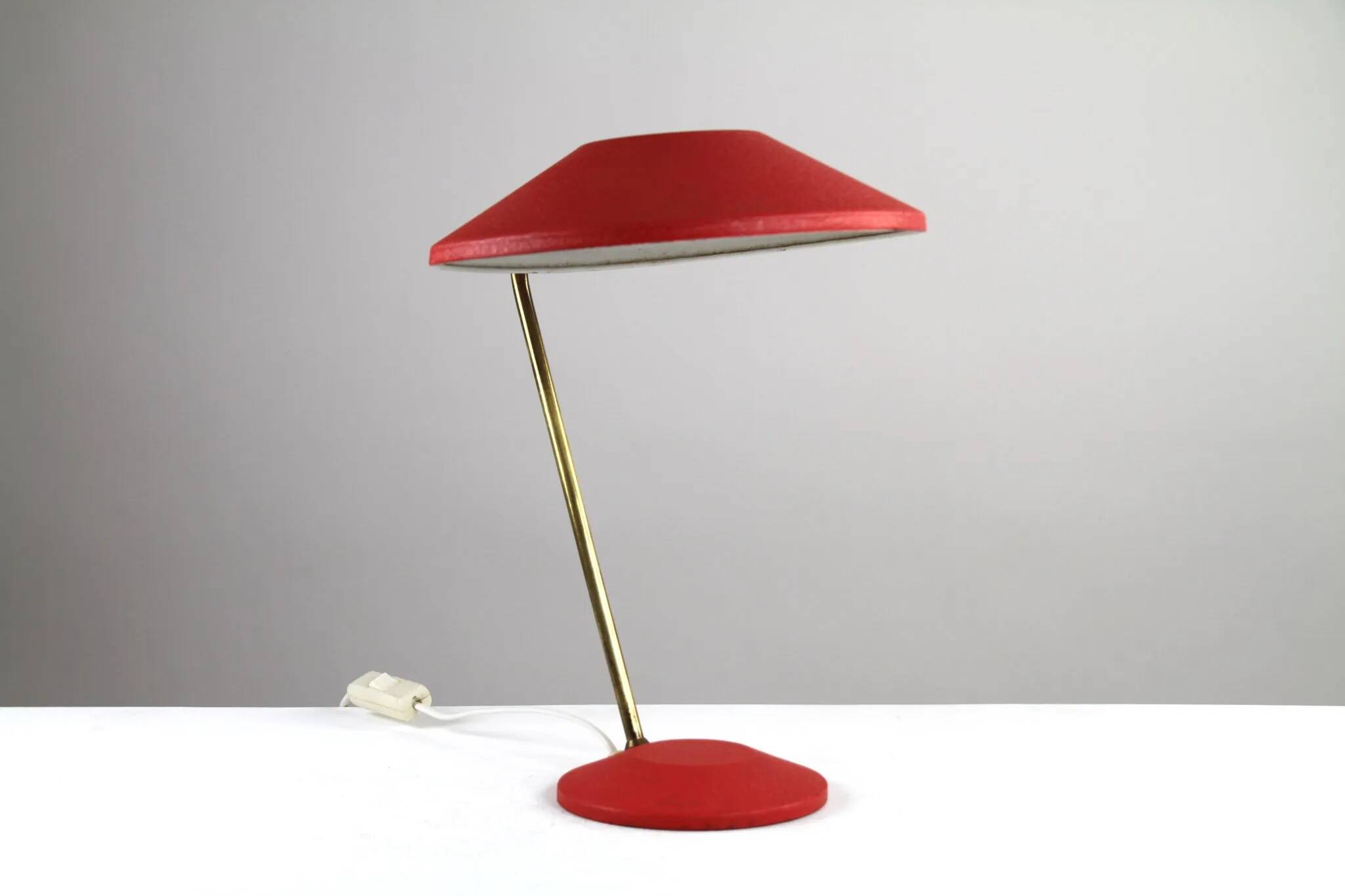 Red Shrink-Lacquered Brass Table Lamp, Germany, 1950s