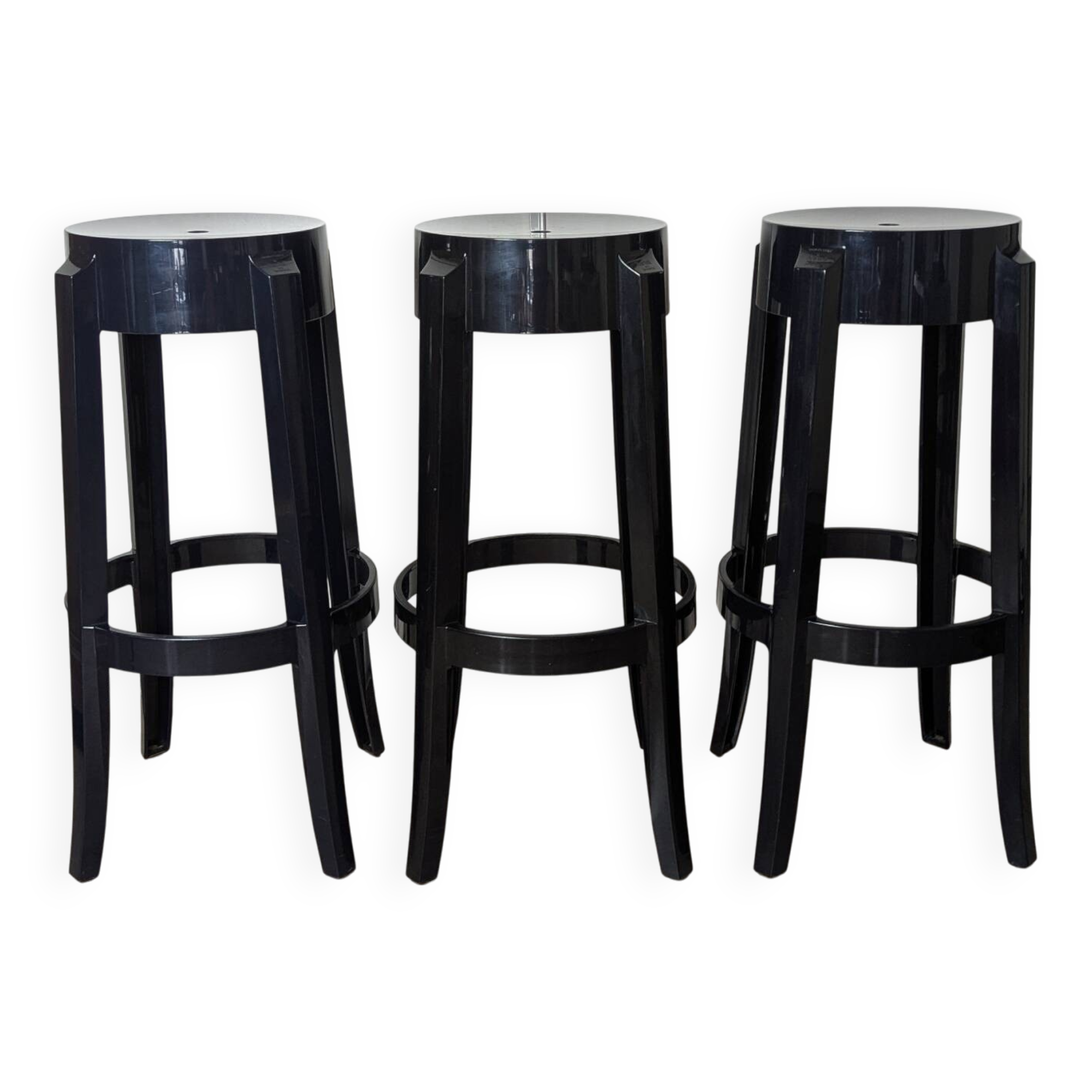 Trois Tabourets hauts, Charles Ghost par Kartell et Starck