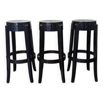 Trois Tabourets hauts, Charles Ghost par Kartell et Starck